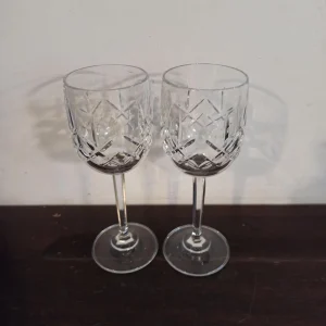 A Pair of Lead Crystal Wine Glasses. Long Stemmed. Excellent Condition.