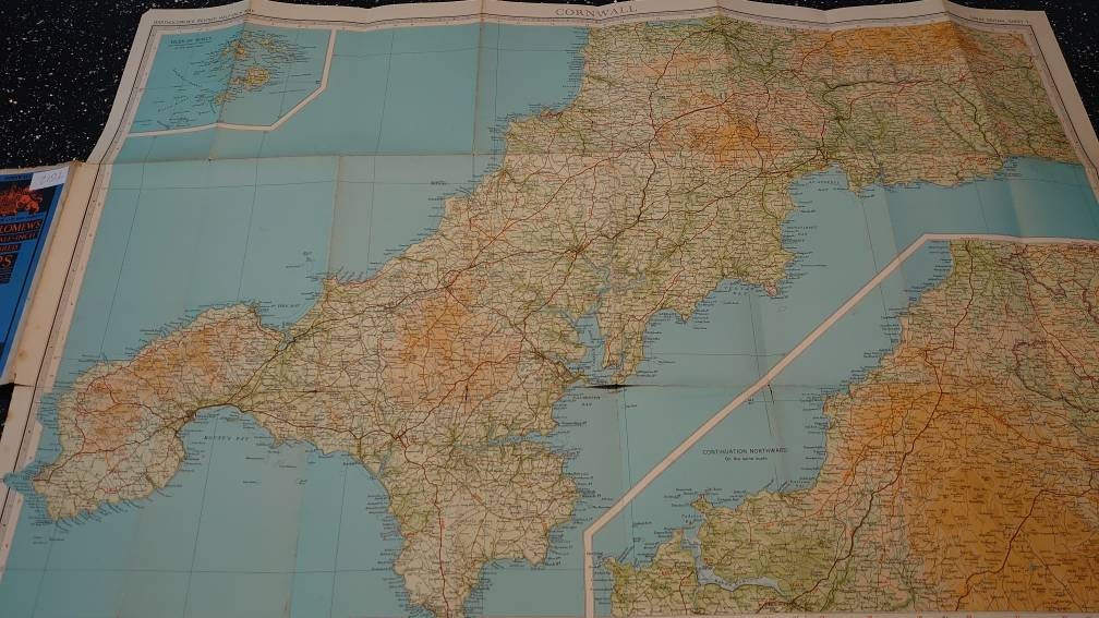 Collection of Bartholomew's half inch and one inch maps of Great Britain. - Image 8