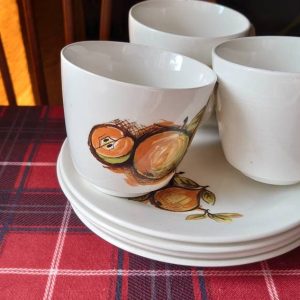 Alfred Meakin "Eden" Studio Tea and Serving Set including 4 Cups and Saucers, Sandwich plate and Fruit Bowl