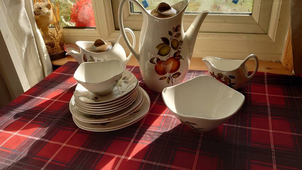 Midwinter Stylecraft Orange and Lemons 2-67 Tea and Dinner Set - Image 6