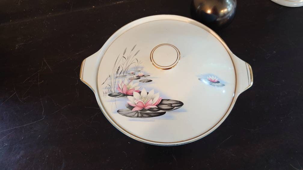 Alfred Meakin Water Lily Tureen - very good condition - c30cm wide - Image 6