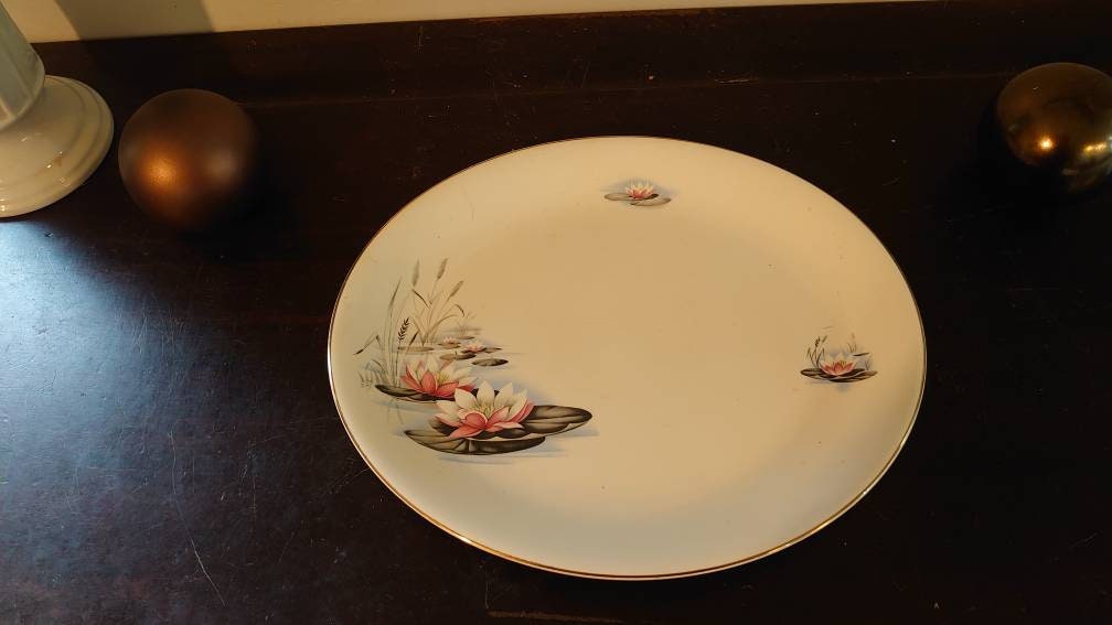 Alfred Meakin Water Lily Oval Serving Platter or Sandwich Plate. Very Good Condition. - Image 3