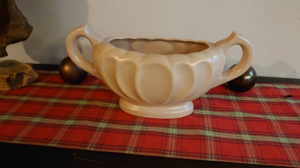 Dee Cee Stoneware Mantel Vase - likely 1960s to 1970s -Light Pink - 41cm wide - Image 2