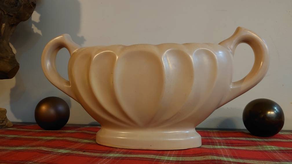 Dee Cee Stoneware Mantel Vase - likely 1960s to 1970s -Light Pink - 41cm wide - Image 5
