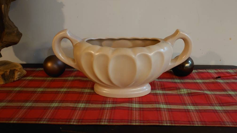 Dee Cee Stoneware Mantel Vase - likely 1960s to 1970s -Light Pink - 41cm wide - Image 6
