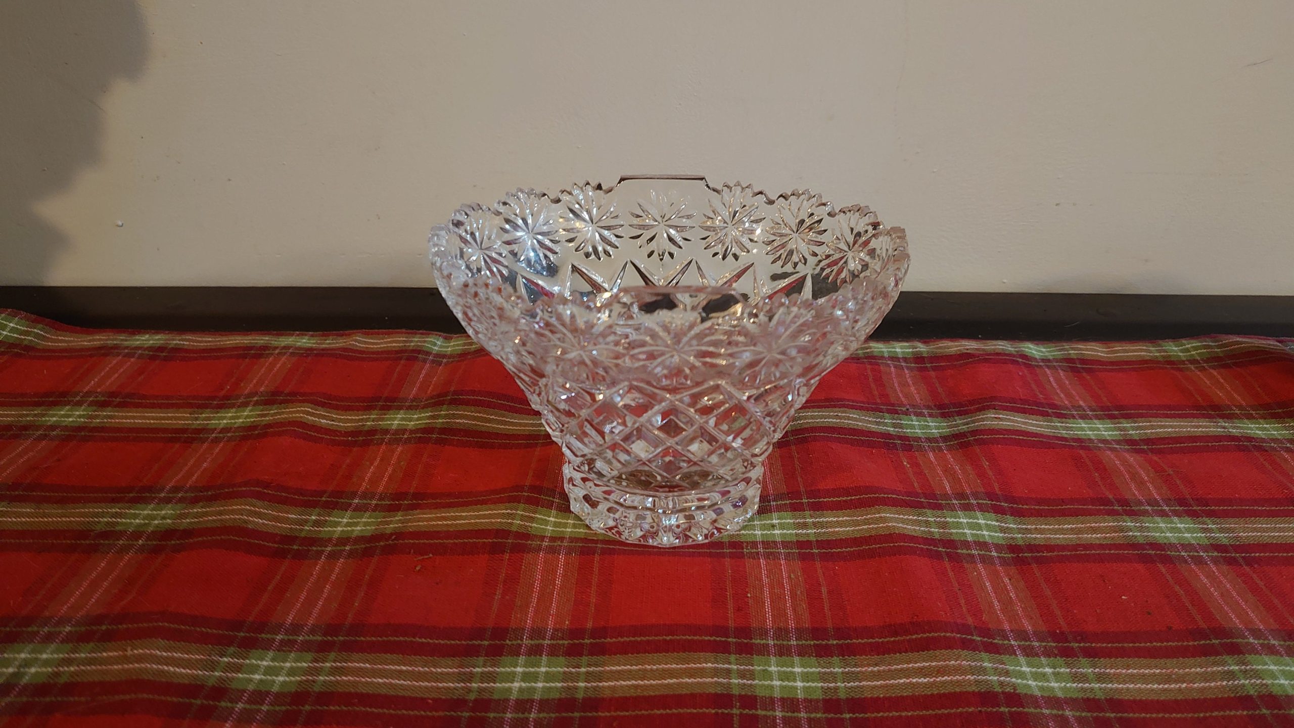 Glass Diamond Cut Bloom Bowl - Excellent condition - Image 3