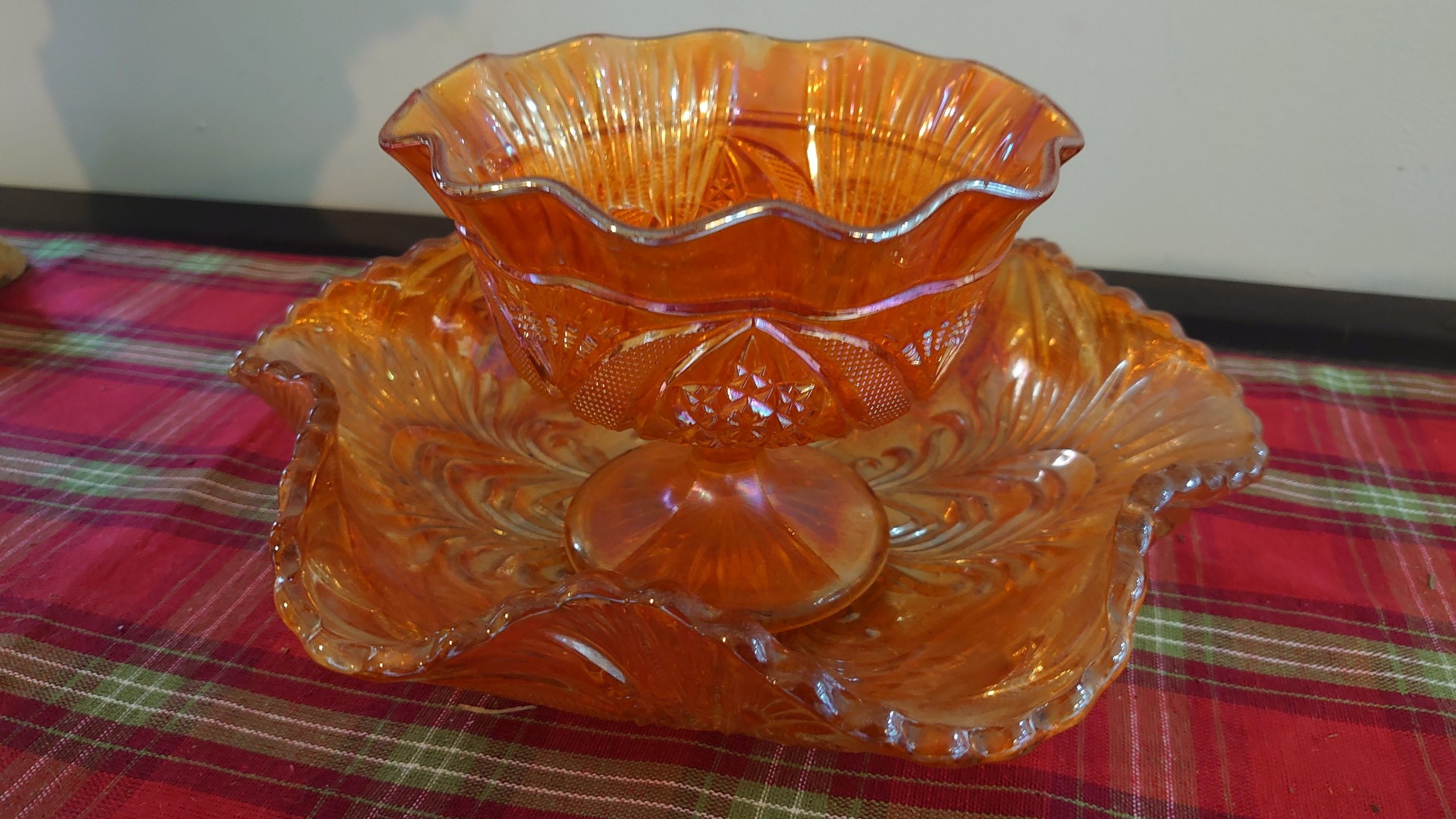 Two Large Carnival Glass Pearlescent Finish Bowls - Excellent Condition - Image 4