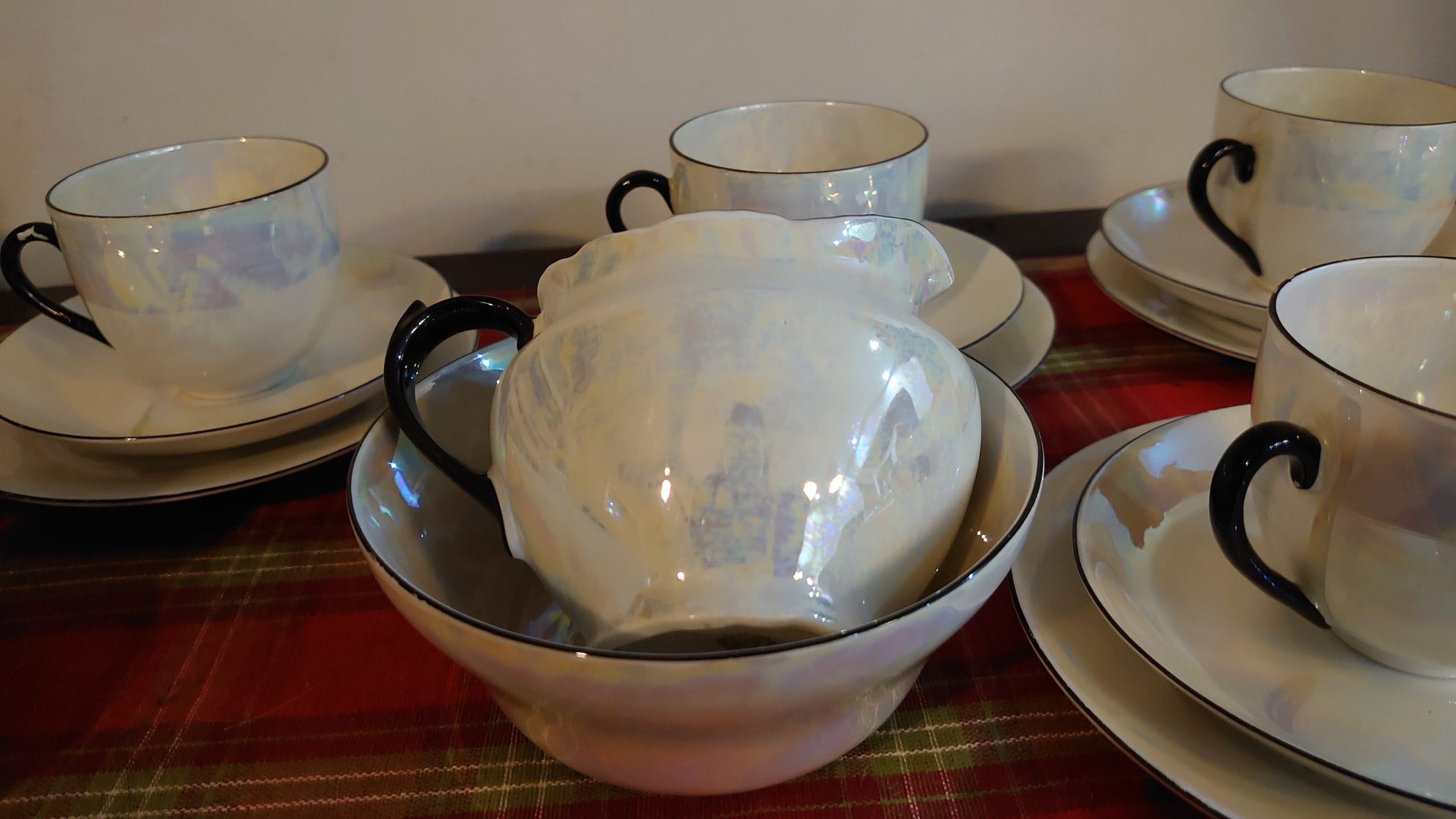 6 Pearlescent Tea Cups, Saucers and Sideplates with a Sugar Bowl & Creamer - Very Good to excellent condition - Czech Slovak Ceramic - Image 6