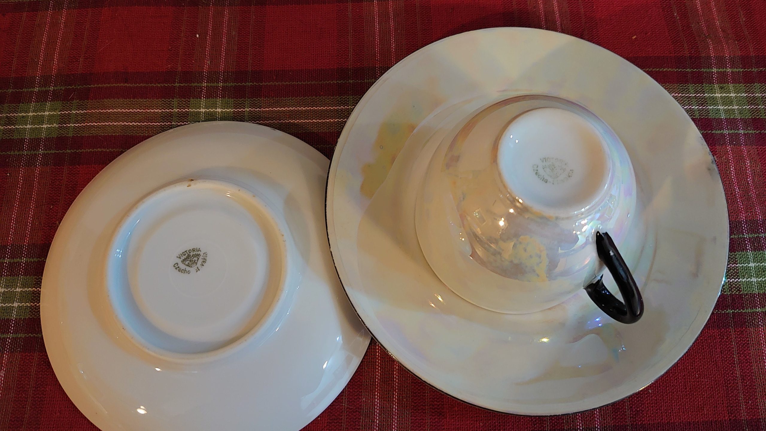 6 Pearlescent Tea Cups, Saucers and Sideplates with a Sugar Bowl & Creamer - Very Good to excellent condition - Czech Slovak Ceramic - Image 10