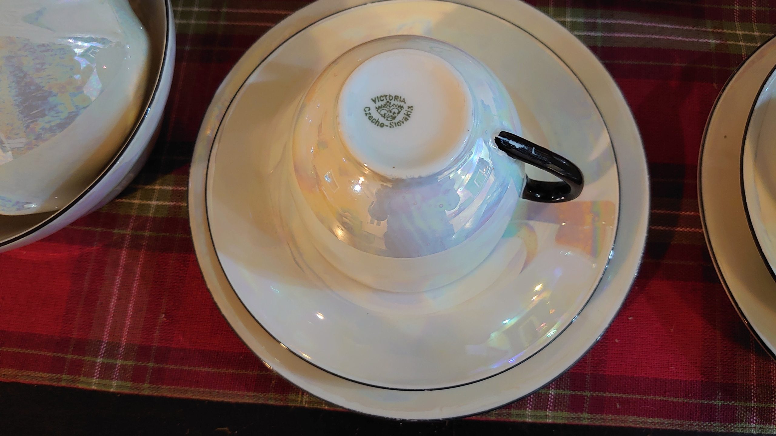 6 Pearlescent Tea Cups, Saucers and Sideplates with a Sugar Bowl & Creamer - Very Good to excellent condition - Czech Slovak Ceramic - Image 8