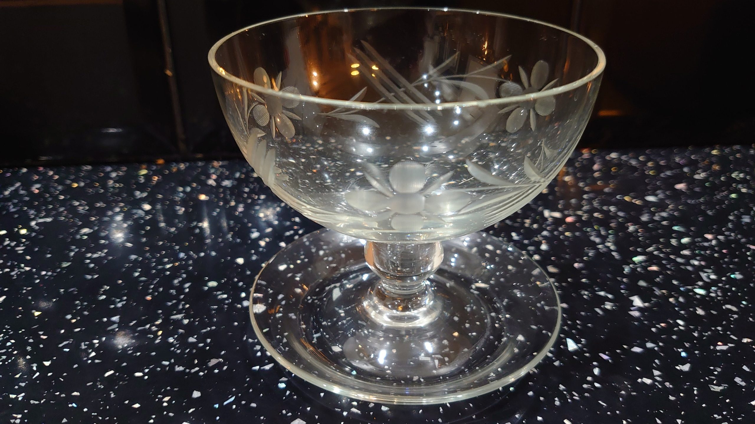 Six (Four Pictured) Pudding Bowls with Etched Flower Motifs - 10cm diameter - 9cm high - Image 8