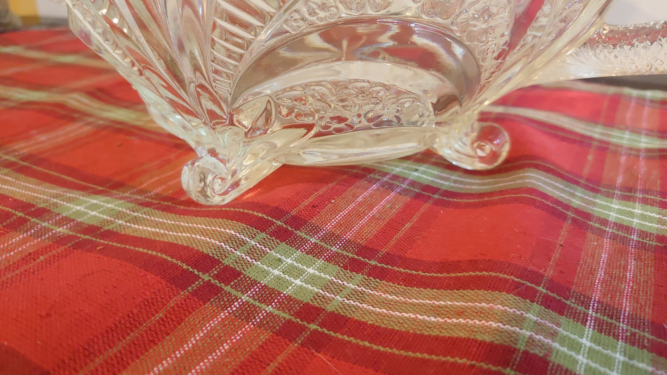 Large Crystal Cut Nut/Fruit or Christmas Bowl - Excellent condition - 39cm wide - Very Robust! - Image 8