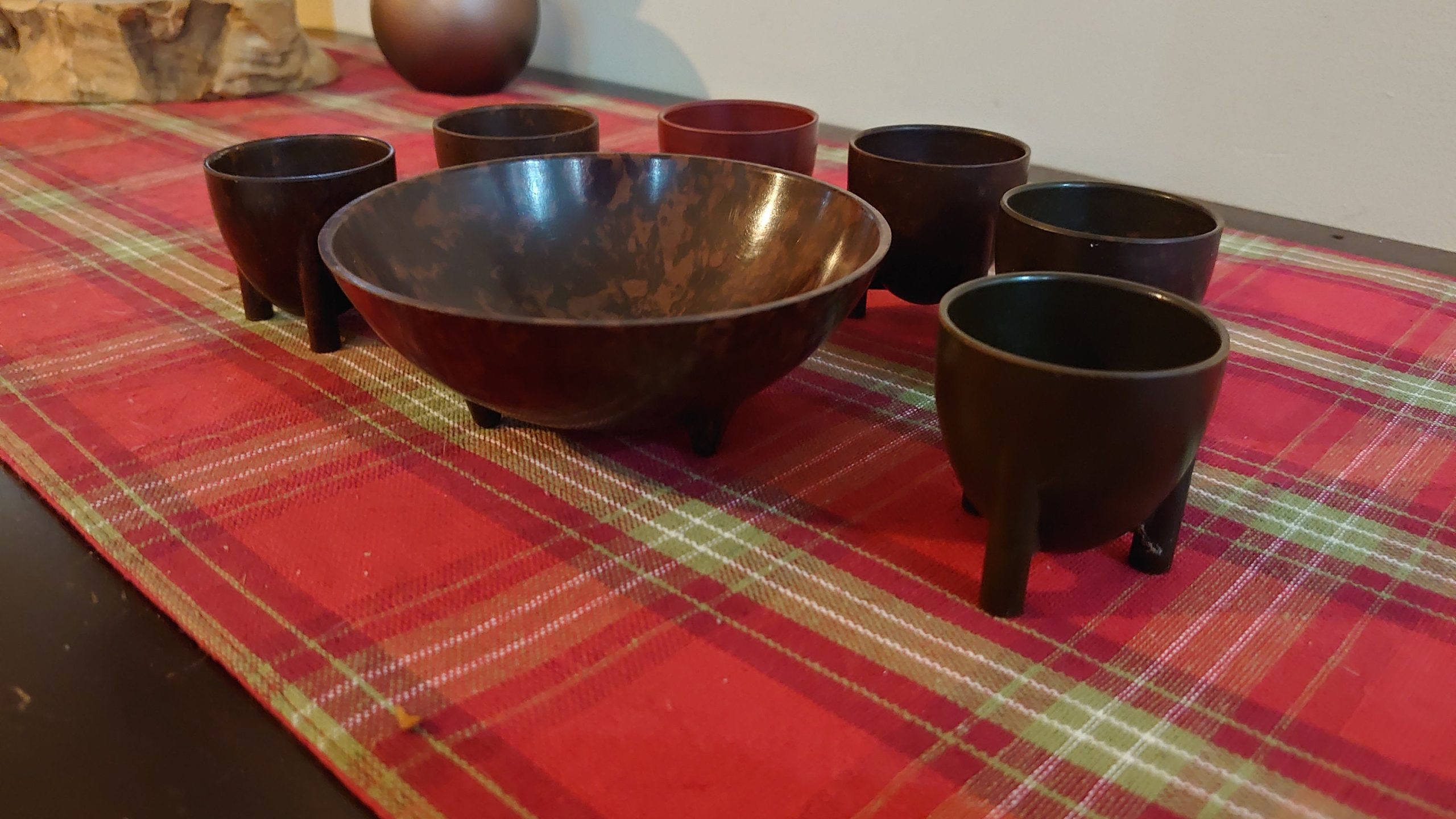 Six Wood Effect Eggcups and a Finger Bowl - 1970s style - Image 3