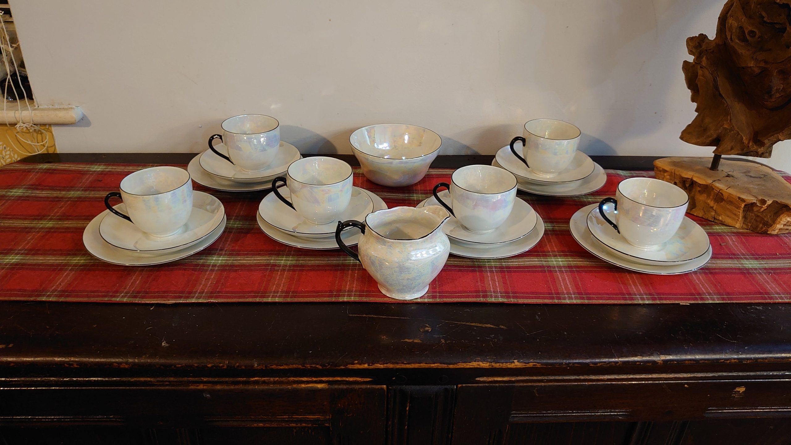 6 Pearlescent Tea Cups, Saucers and Sideplates with a Sugar Bowl & Creamer - Very Good to excellent condition - Czech Slovak Ceramic - Image 9