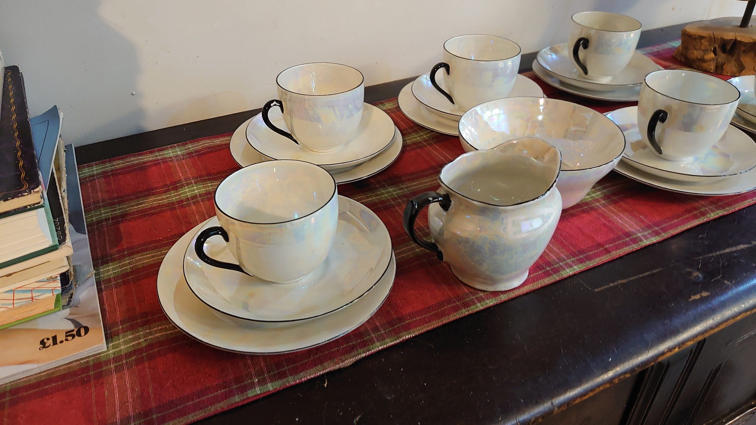 6 Pearlescent Tea Cups, Saucers and Sideplates with a Sugar Bowl & Creamer - Very Good to excellent condition - Czech Slovak Ceramic - Image 5