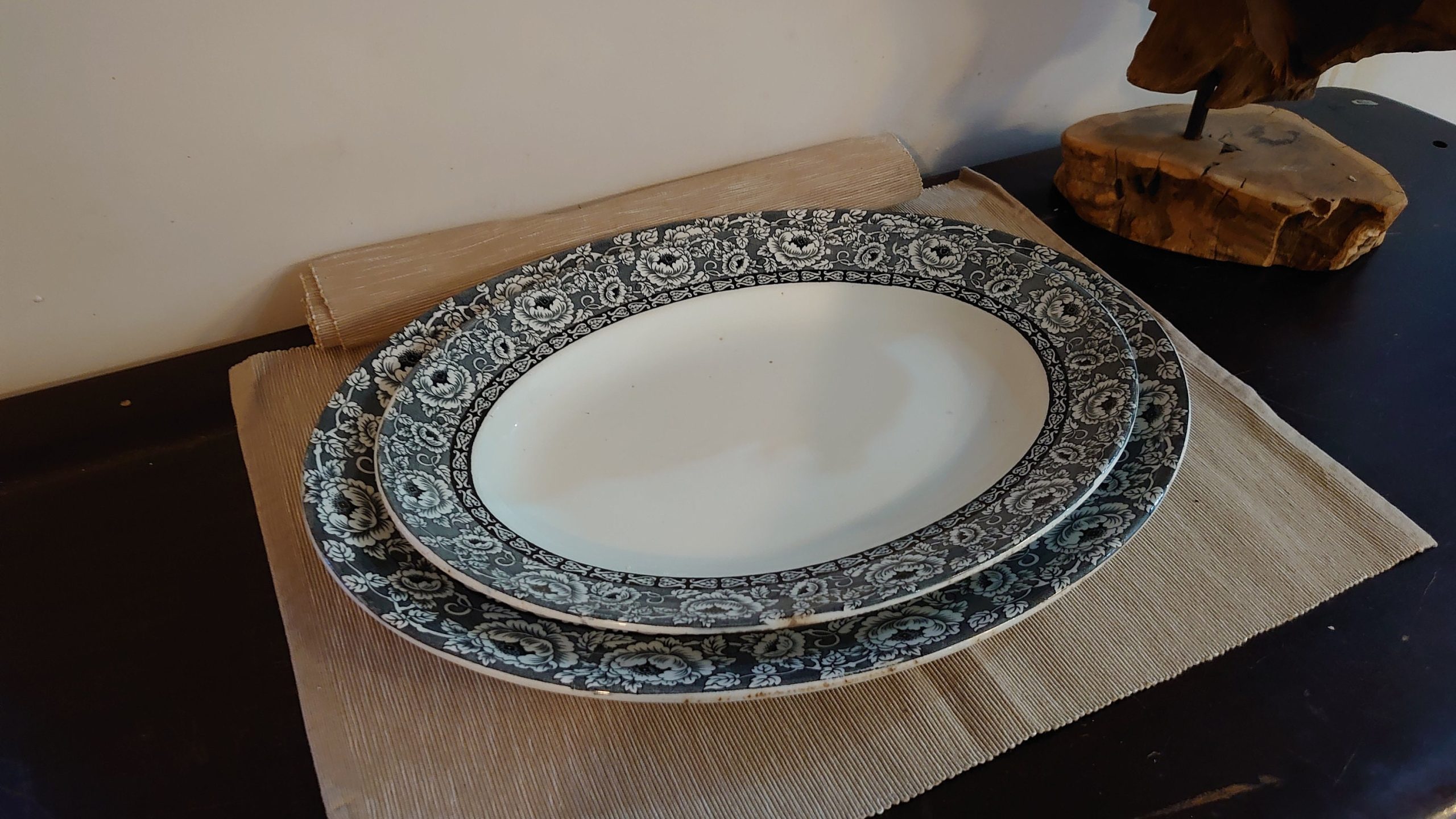 Two J. H. W. (Weatherby) & Sons Ironstone Serving Platters, Hanley, Stoke, UK - Rosary Design - 40cm and 35cm in width - Falcona ware - Image 3