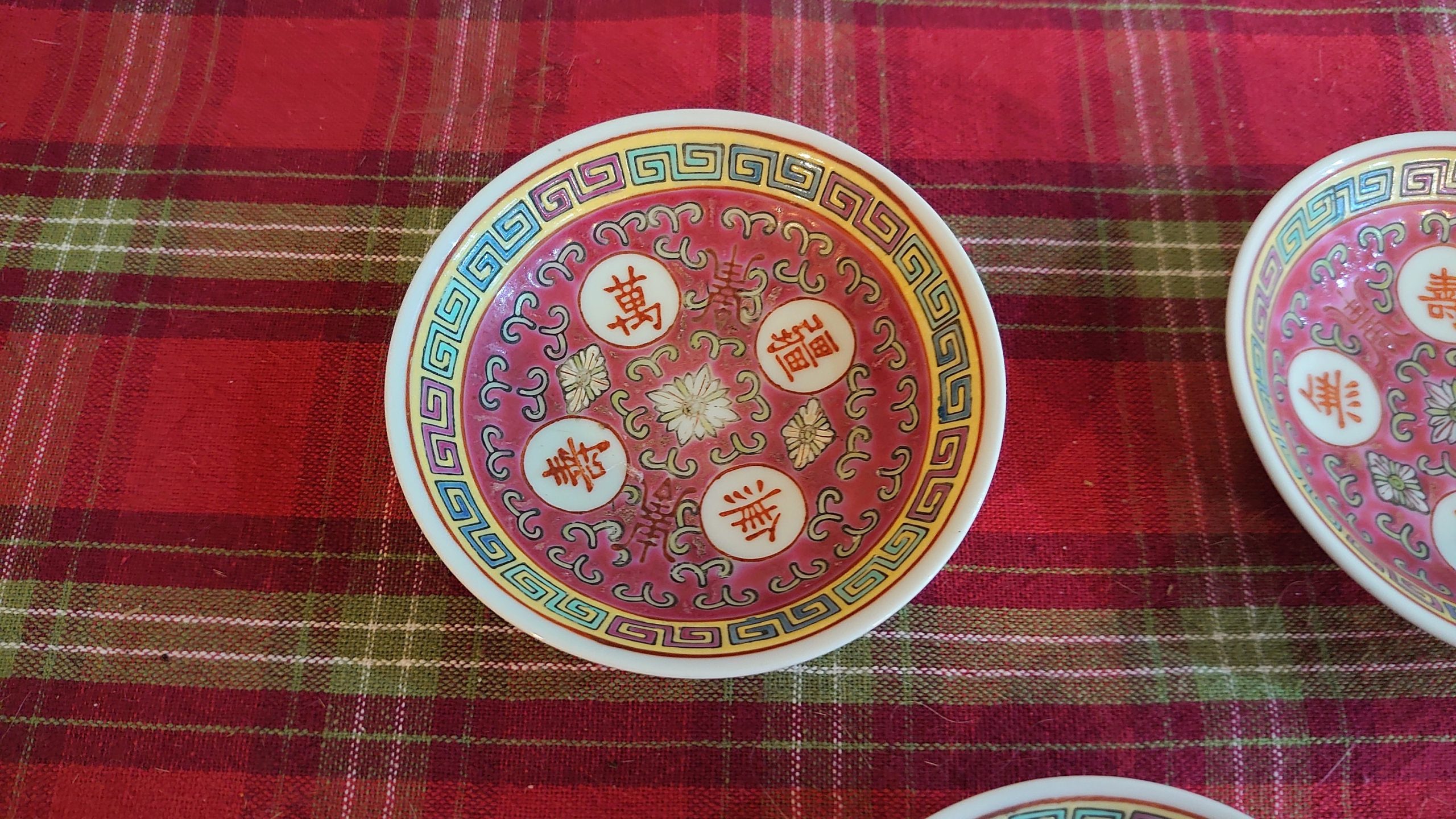 Three Chinese "Imari" Style Plates or Pin Dishes - Excellent Condition - Handpainted - Image 4