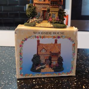Leonardo Collection "Woodside House" Model House