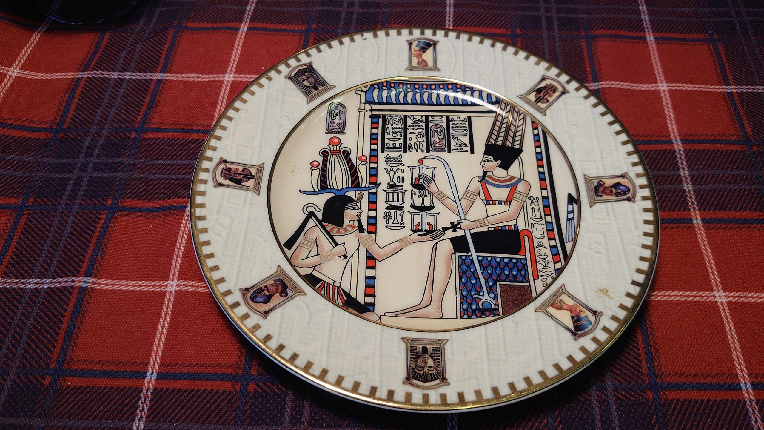 Decorative Egyptian Ceramic Plate - 19.5cm in diameter - Excellent Condition - Image 3