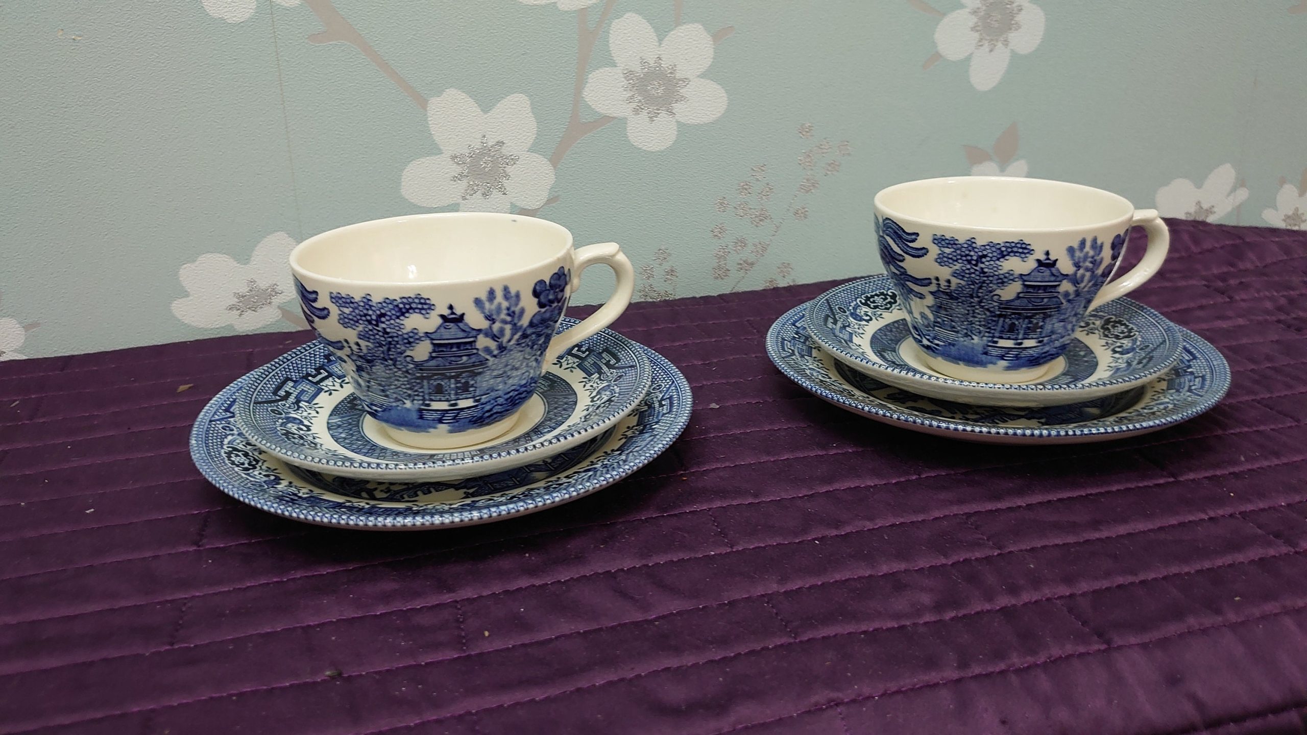 Ringtons Tea Ltd Six Piece Tea Set - 2 Blue and White Trios of Cup, Saucer and Side Plate in Commemorative Rington's Box - Very Good Cond. - Image 3