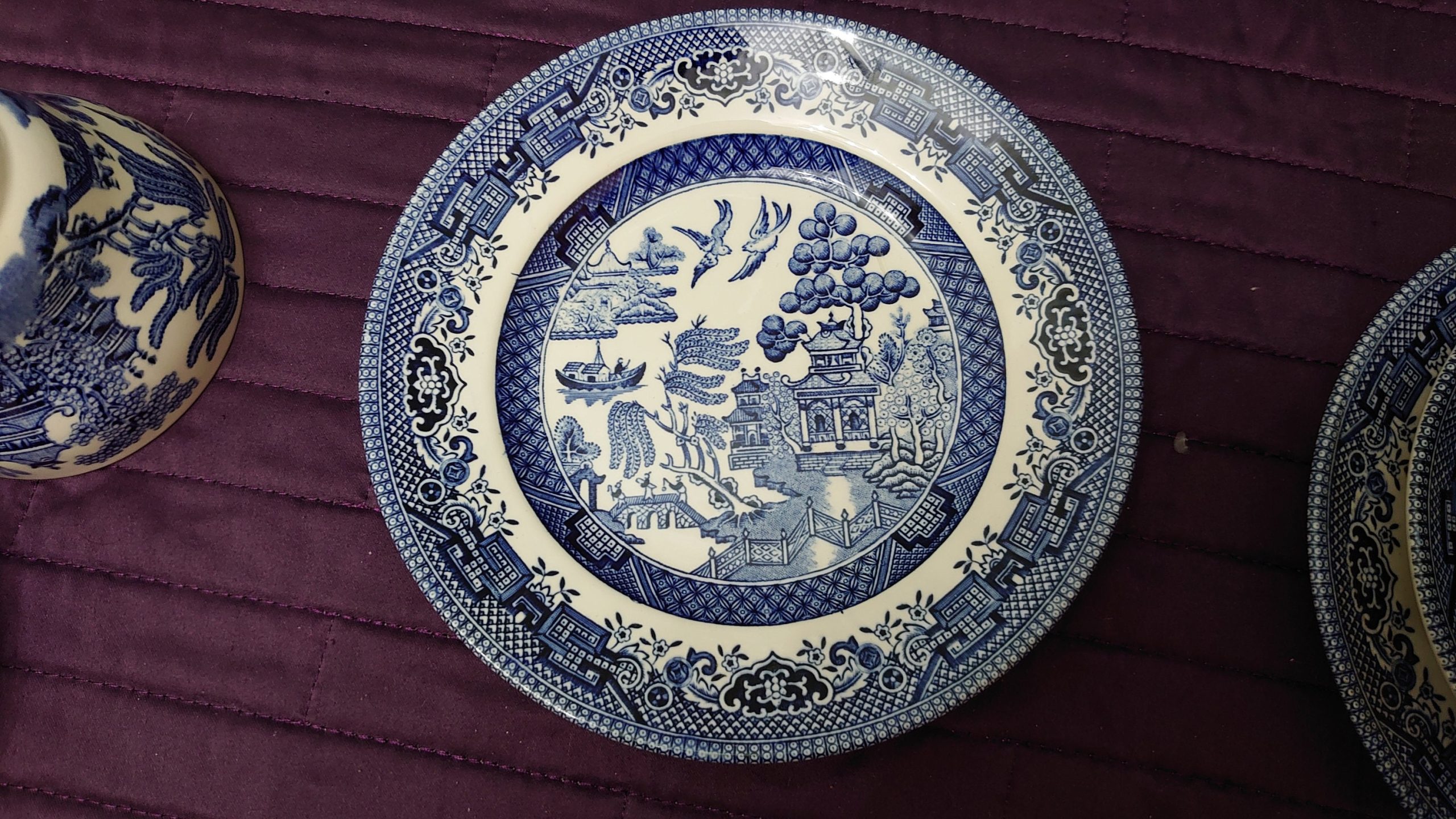 Ringtons Tea Ltd Six Piece Tea Set - 2 Blue and White Trios of Cup, Saucer and Side Plate in Commemorative Rington's Box - Very Good Cond. - Image 8