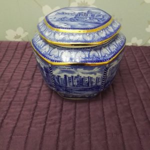 Blue and White Rington's Millennium Tea Caddy / Storage Jar - in Very Good to Excellent Condition - with Windsor Castle patterning