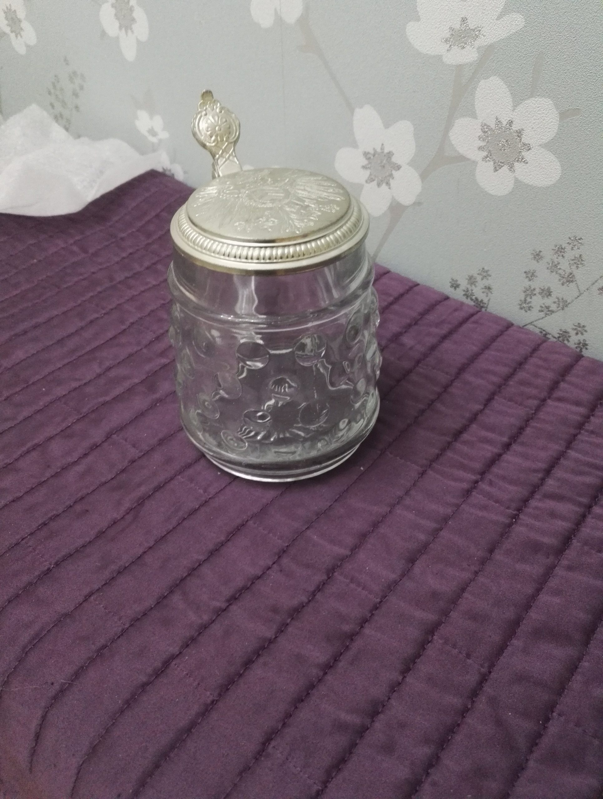 Large Glass Stein with Pewter Metal Lid - 15.5cm to top of handle - 8cm in diameter - Excellent Condition - Image 2