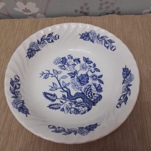 Royal Wessex Dish - Indian Tree Patter - Skinnertons - 20cm Diameter - Excellent condition