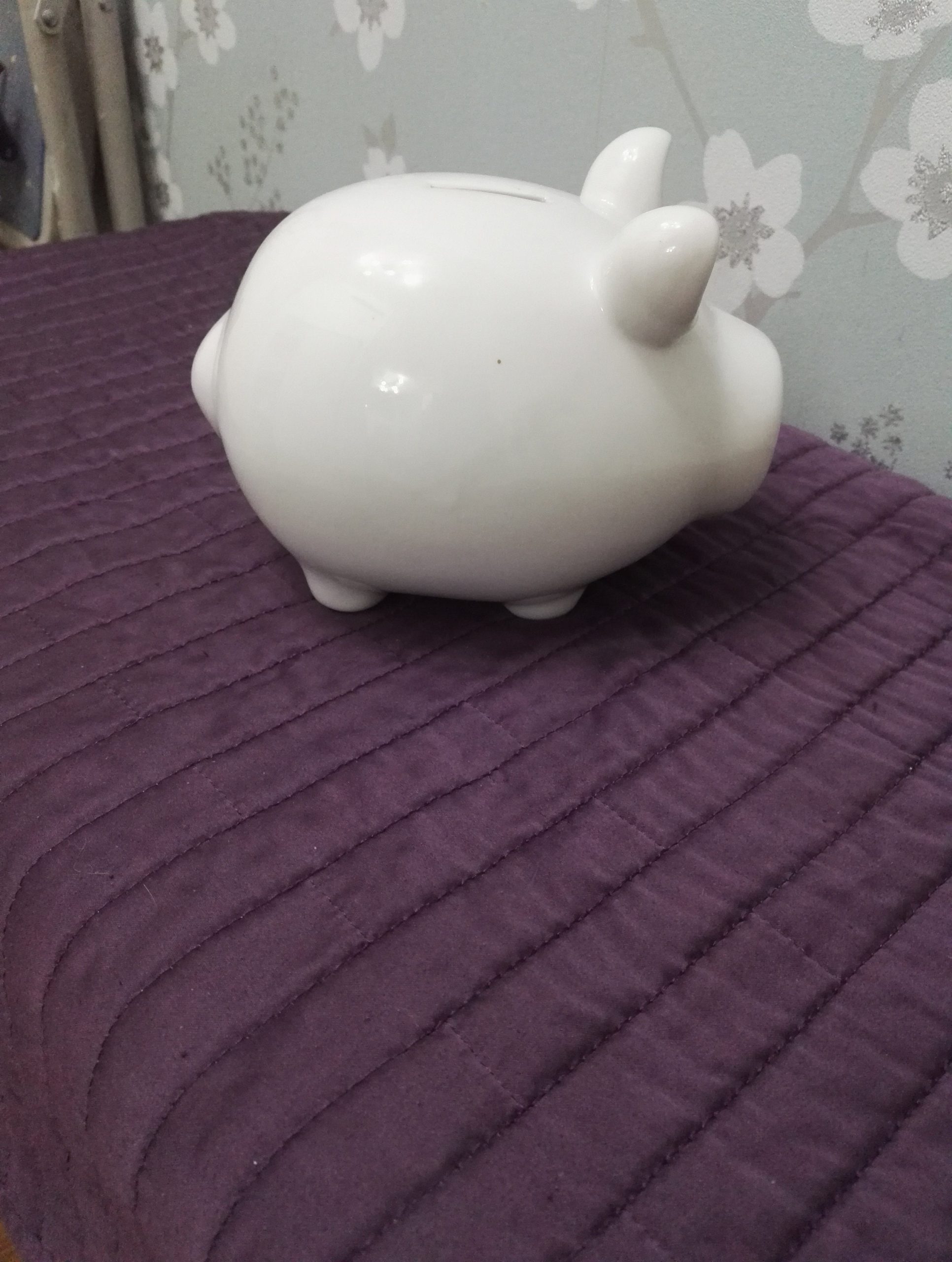 White Ceramic Piggy Money Box - Excellent Condition 13cm tall to top of Ear - Width 21cm - Image 2