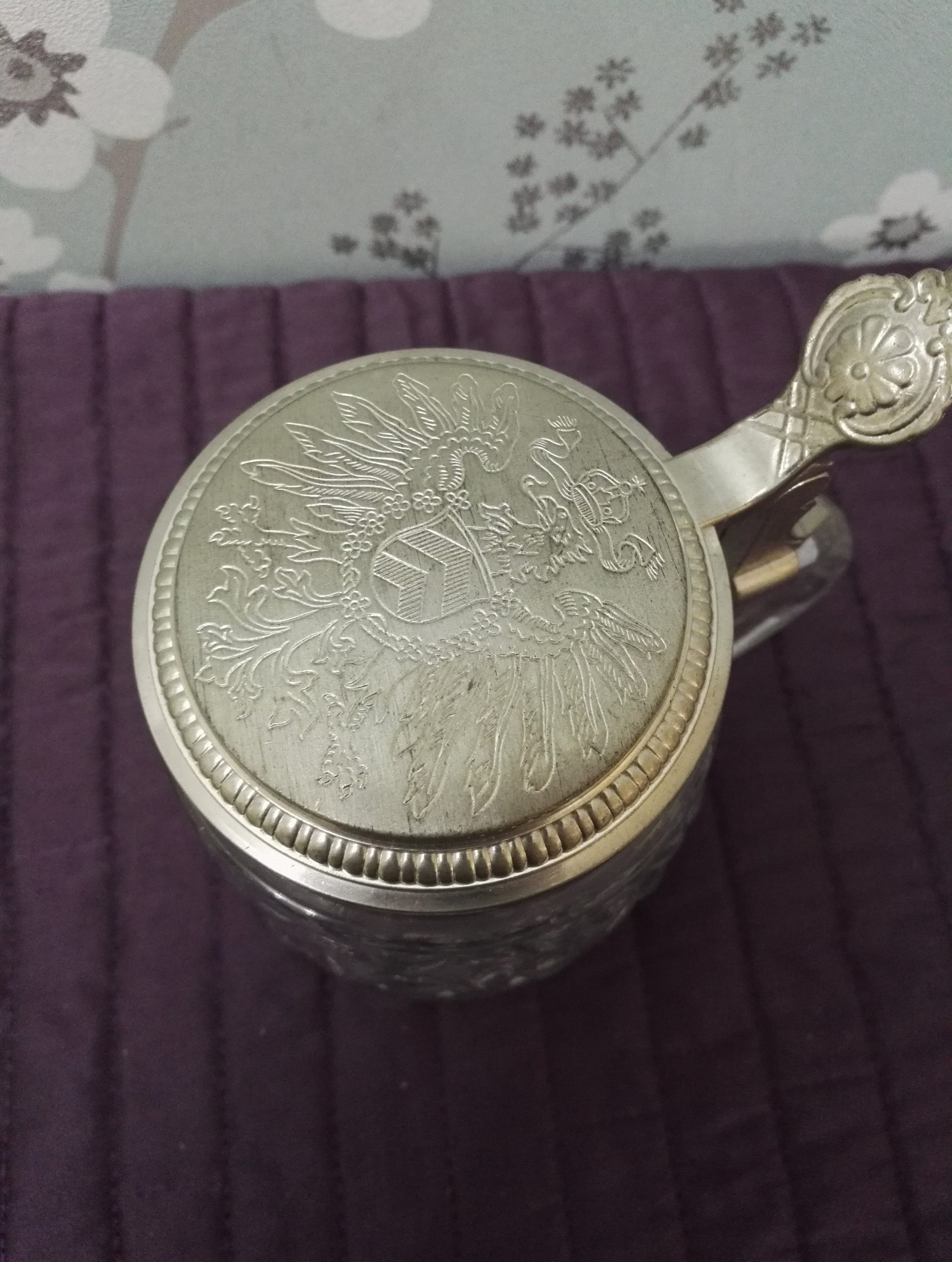 Large Glass Stein with Pewter Metal Lid - 15.5cm to top of handle - 8cm in diameter - Excellent Condition - Image 3