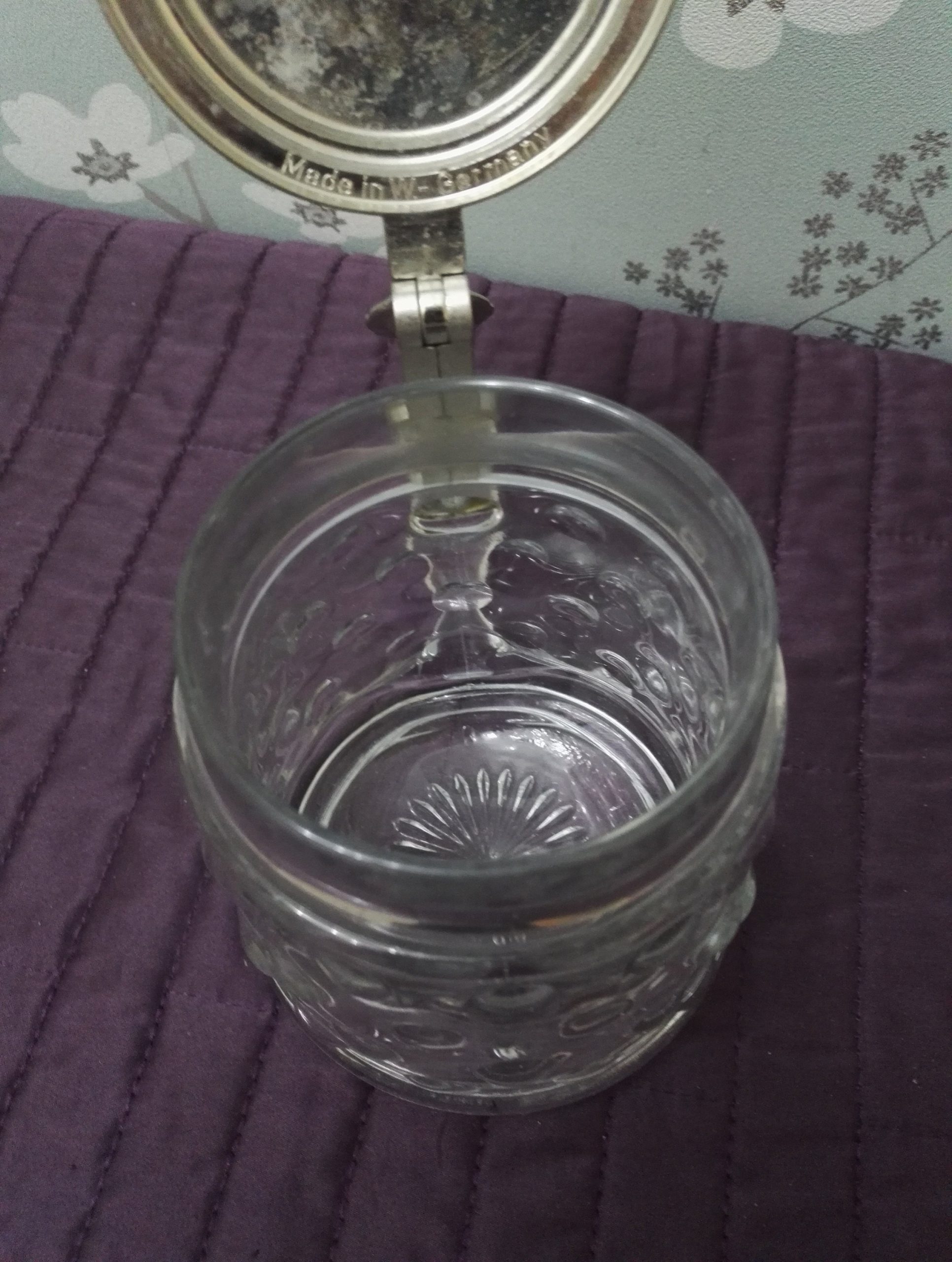 Large Glass Stein with Pewter Metal Lid - 15.5cm to top of handle - 8cm in diameter - Excellent Condition - Image 6