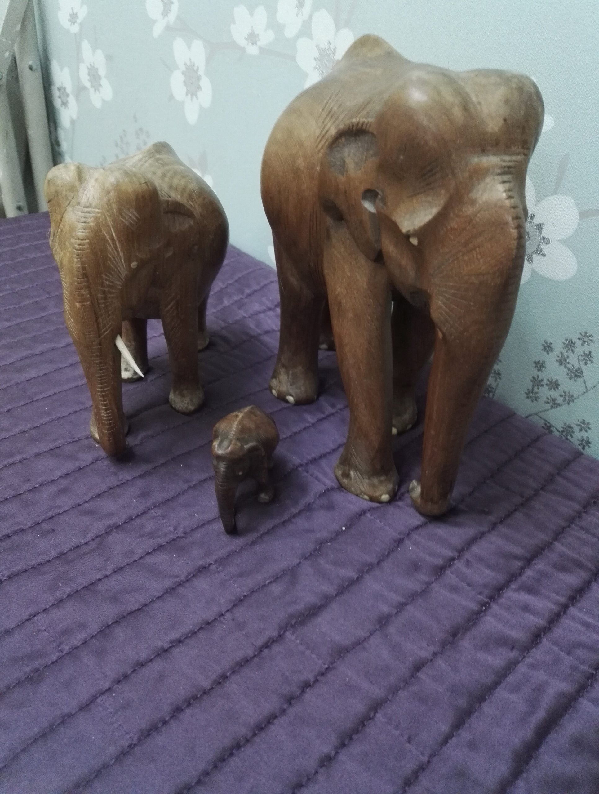 3 Carved Wooden Elephants - Acceptable to Good Condition - Great Gift Idea! - Image 2