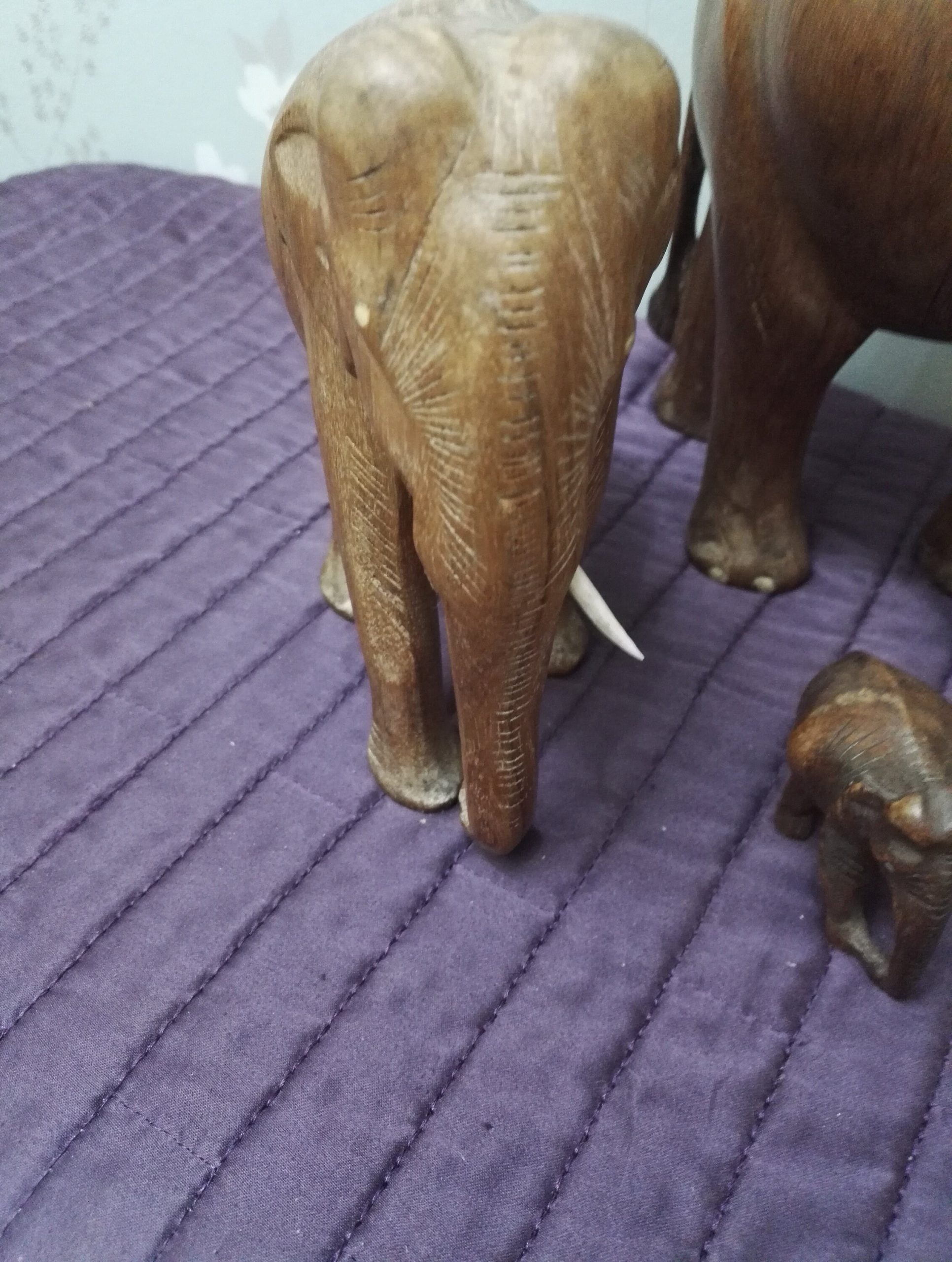 3 Carved Wooden Elephants - Acceptable to Good Condition - Great Gift Idea! - Image 3