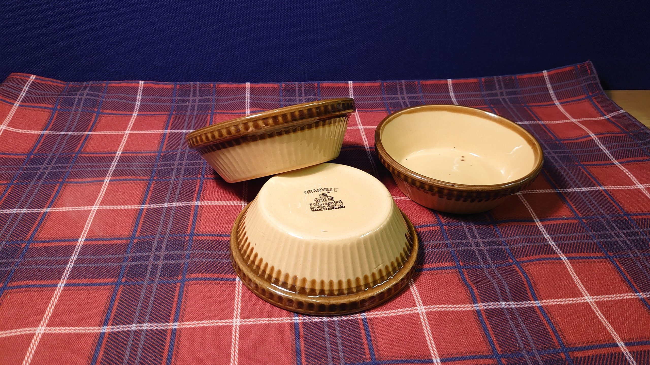 Trio of T G Green Ramekin or Panna Cotta Bowls - 13cm diameter - Very Good condition - Image 2