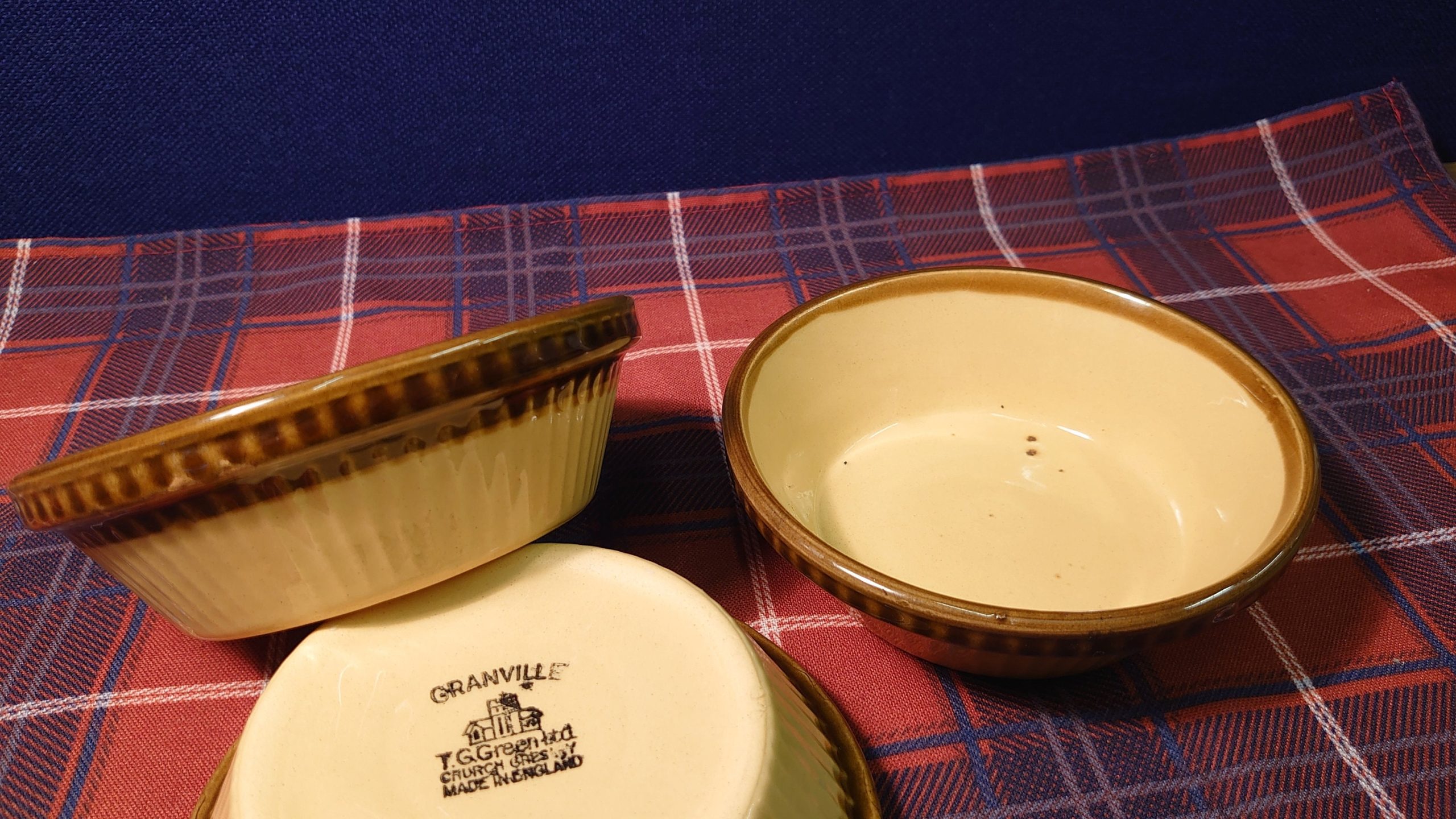 Trio of T G Green Ramekin or Panna Cotta Bowls - 13cm diameter - Very Good condition - Image 4