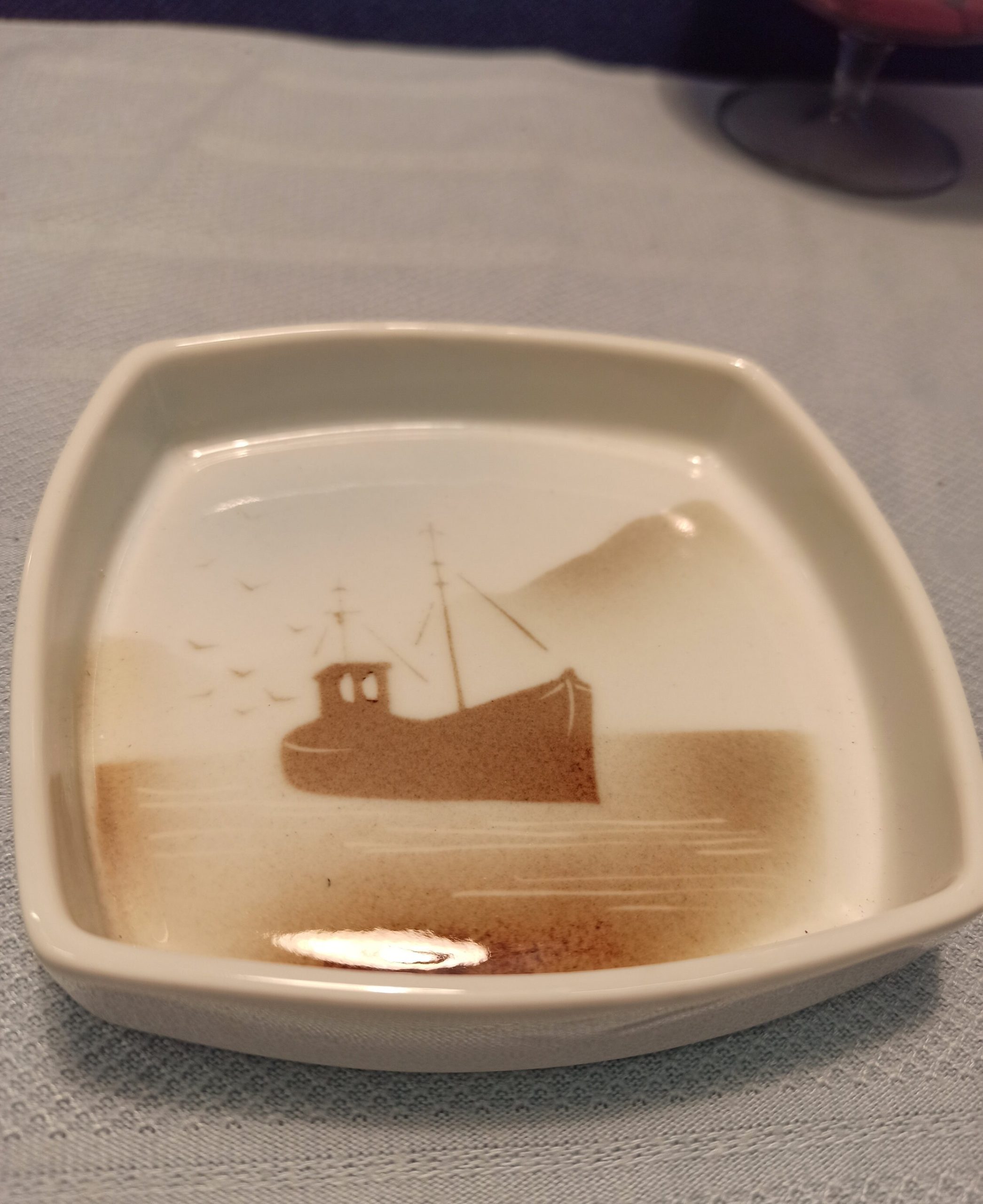 Highbank Porcelain Small Vase and Trinket Tray - Excellent Condition - Image 4