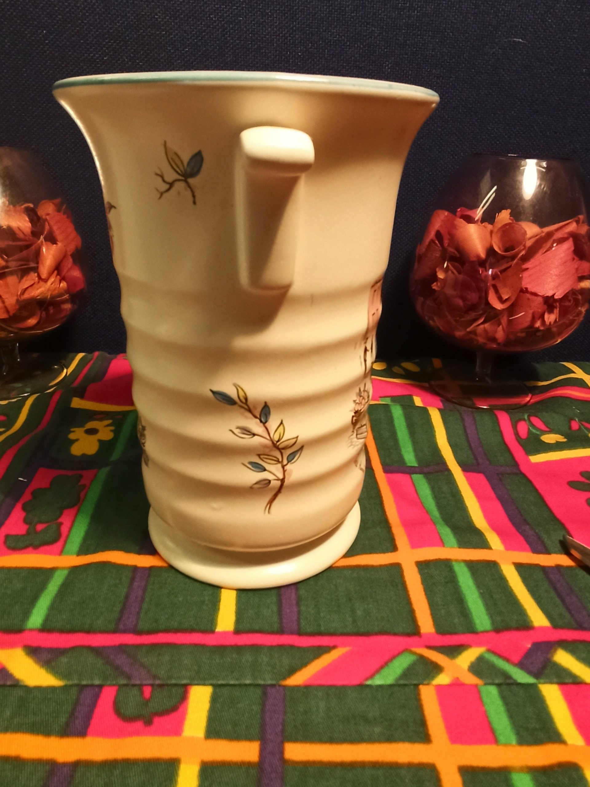 Crown Ducal Ribbed Vase - 'Petit Pierre' - Image 7