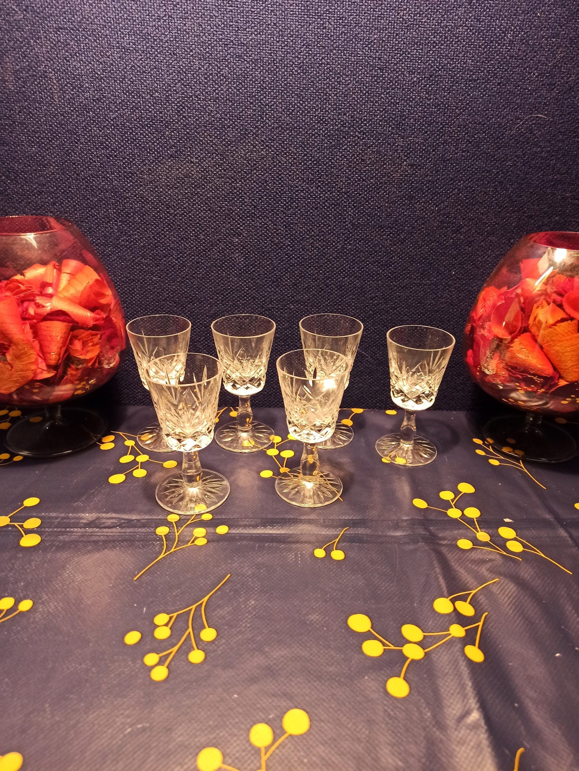 Set of 6 Liqueur Cordial Stem Glasses. Star Cut Base Design. Excellent Condition.