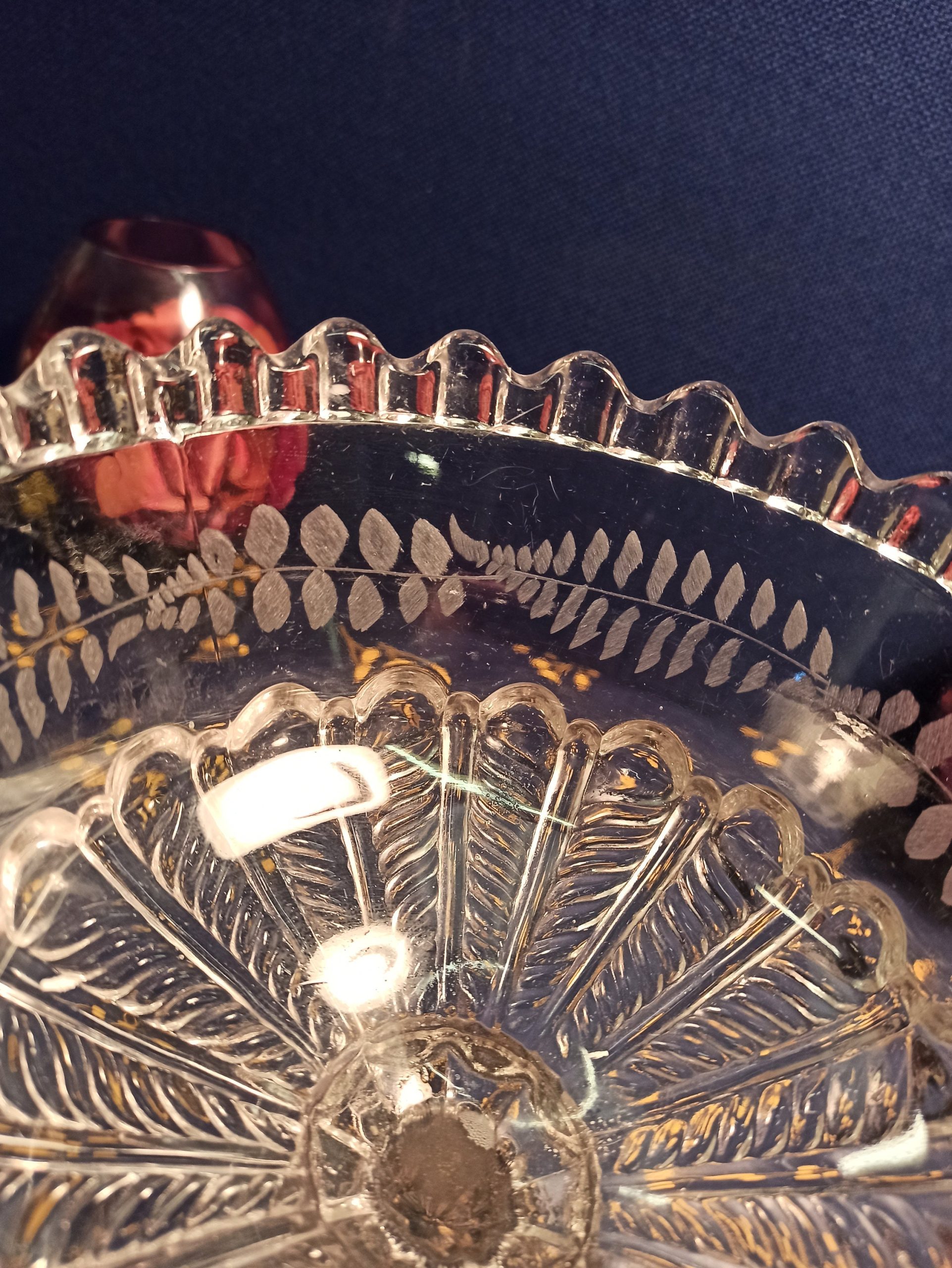 19th Century Pedestal Fruit Bowl. Very Good condition. - Image 5