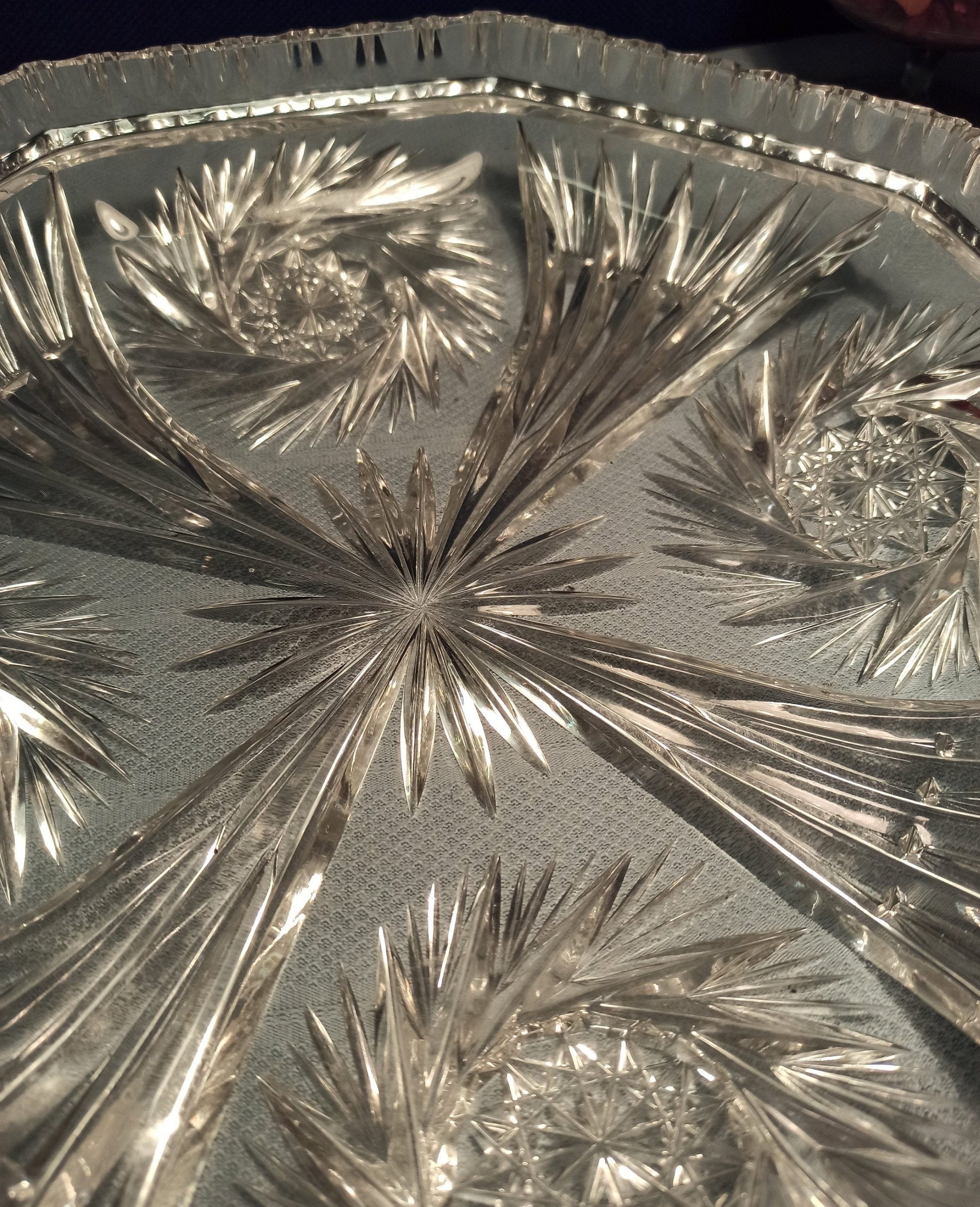 Large Glass Fruit Bowl - Heavy- Excellent Condition - Image 8