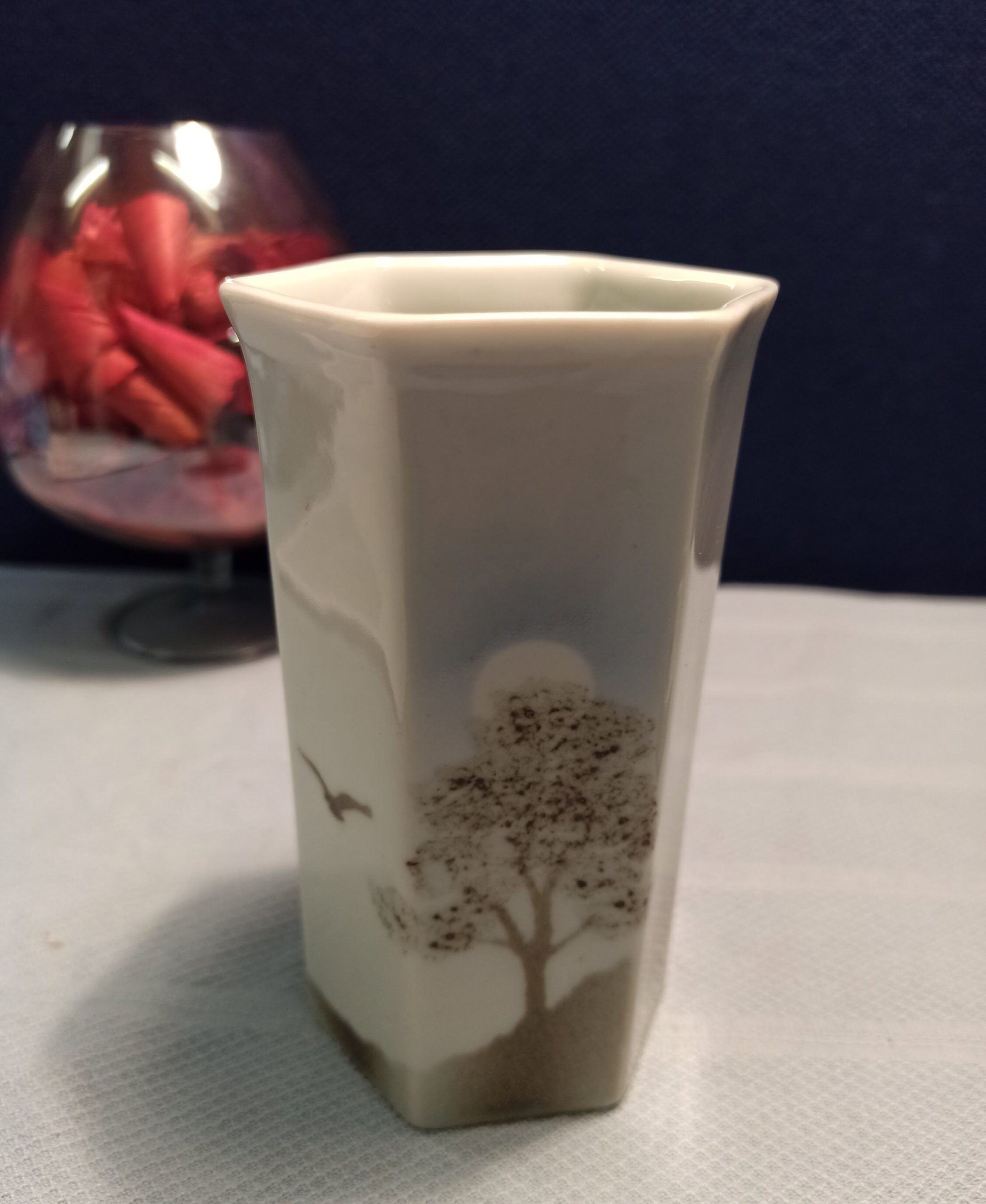 Highbank Porcelain Small Vase and Trinket Tray - Excellent Condition - Image 3