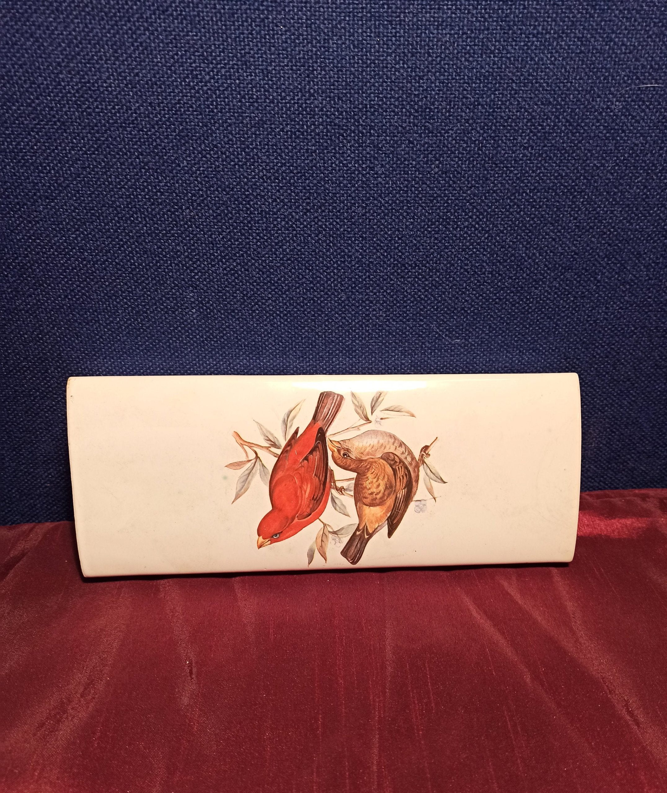 Flat Backed Wall Posy Vase - Very Good Condition - Image 7