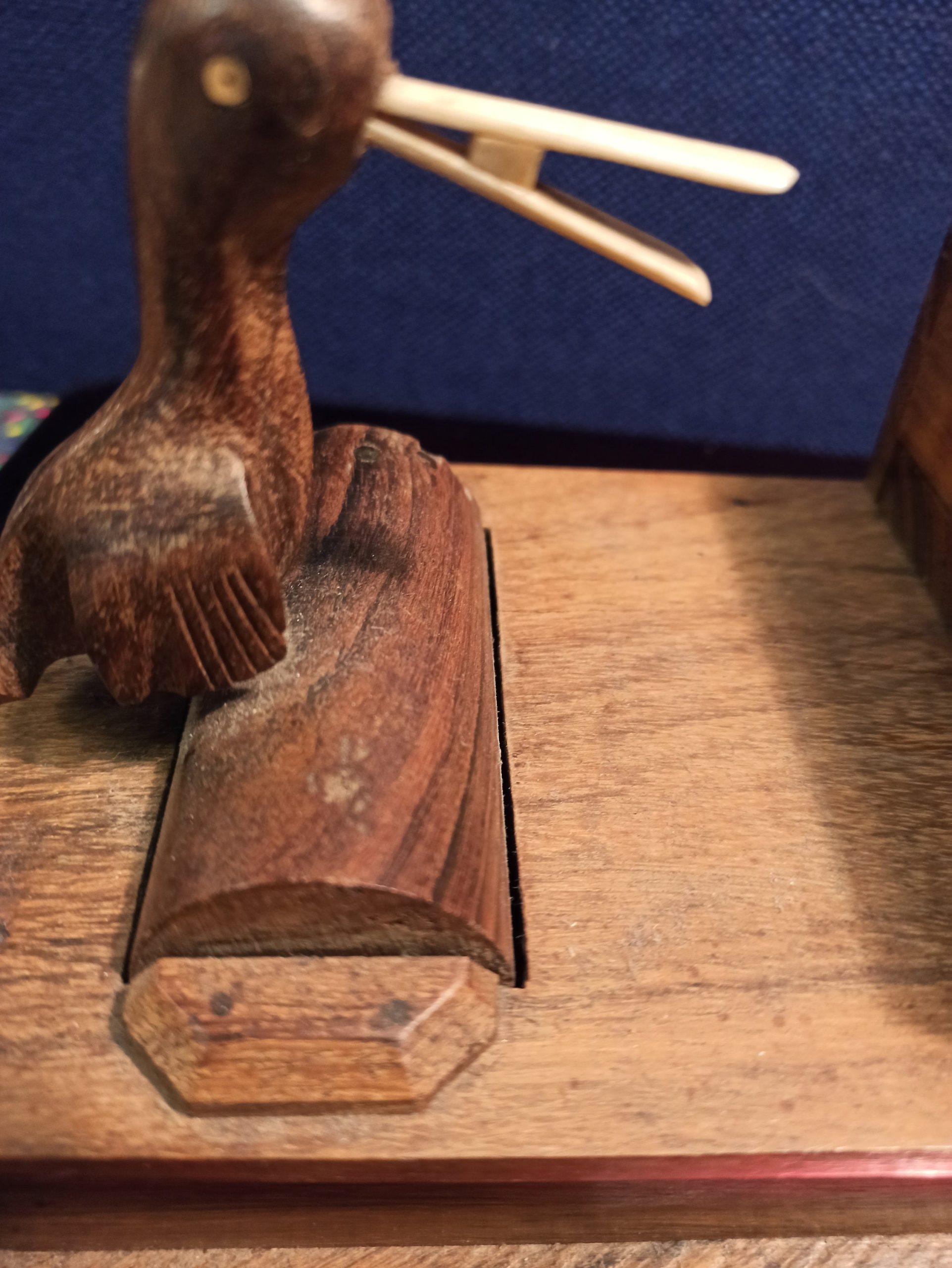 Cigarette Dispenser. Smoking Memorabilia - Bird takes cigarette out of box. Good condition - Image 8