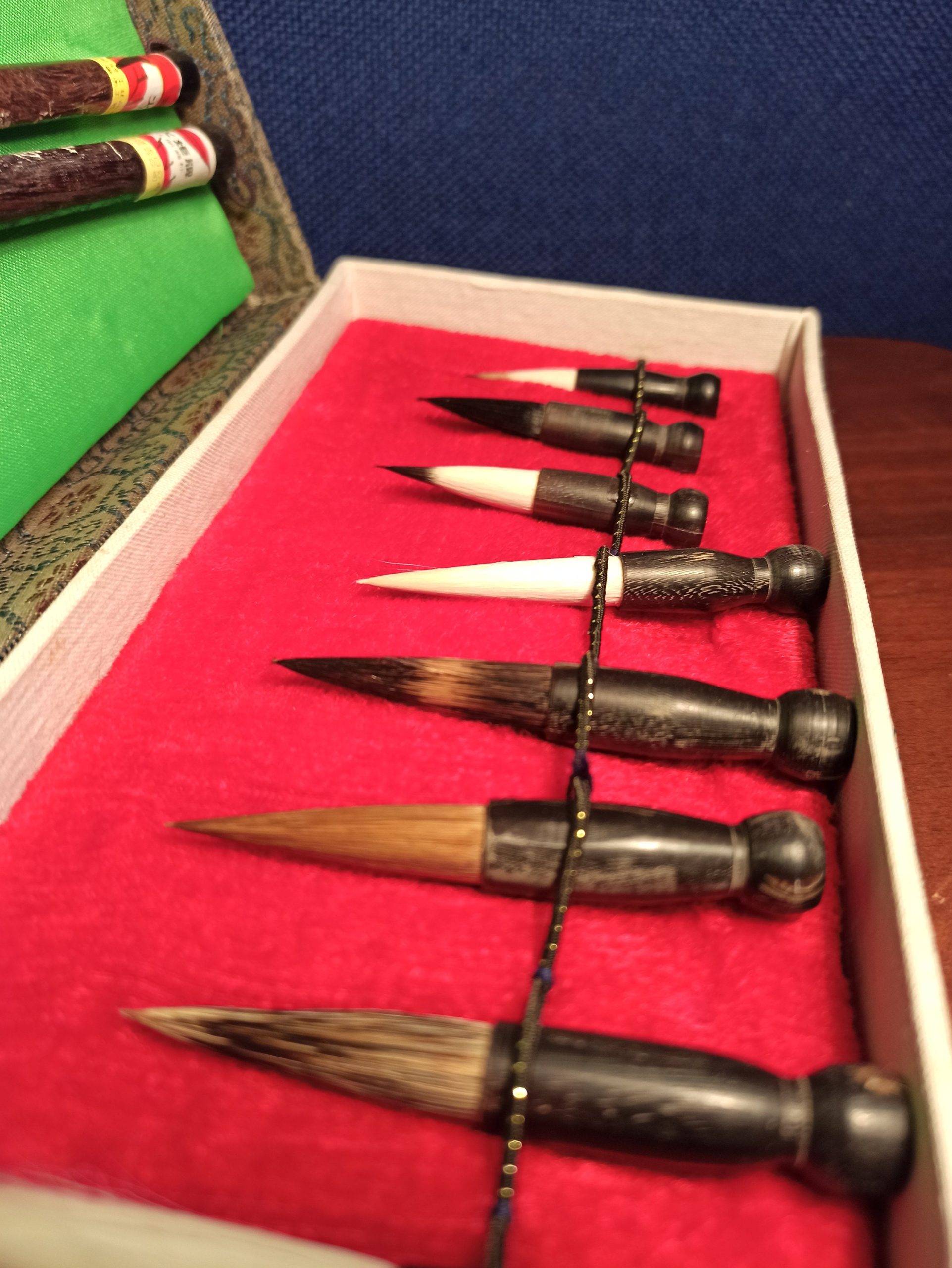 Vintage Chinese Calligraphy Set. Very Good Condition. - Image 5