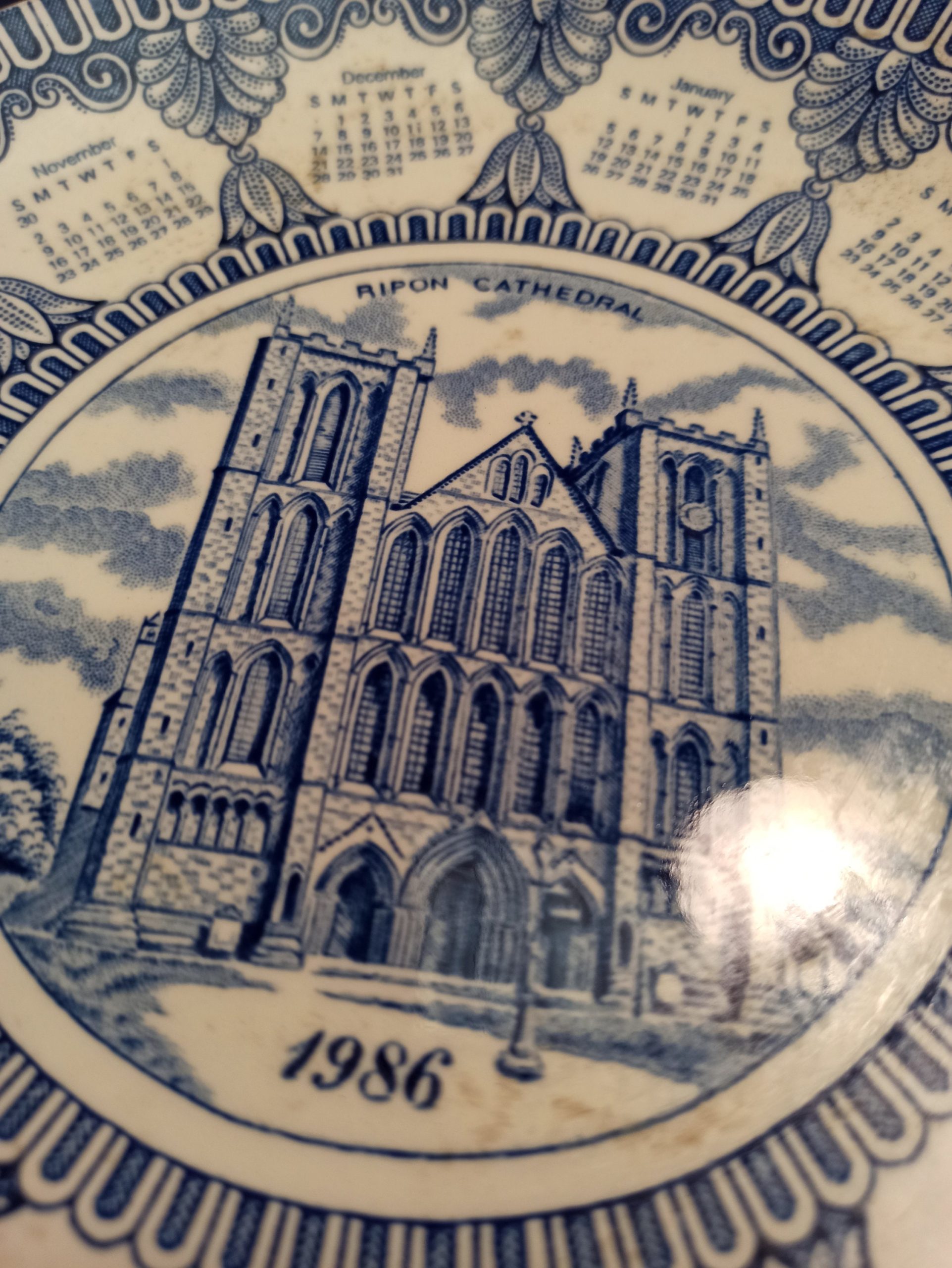 Ringtons Set of 4 Calendar Decorative Calendar Plates. 1984, 1985, 1986 and 1987. Very Good Condition. - Image 8