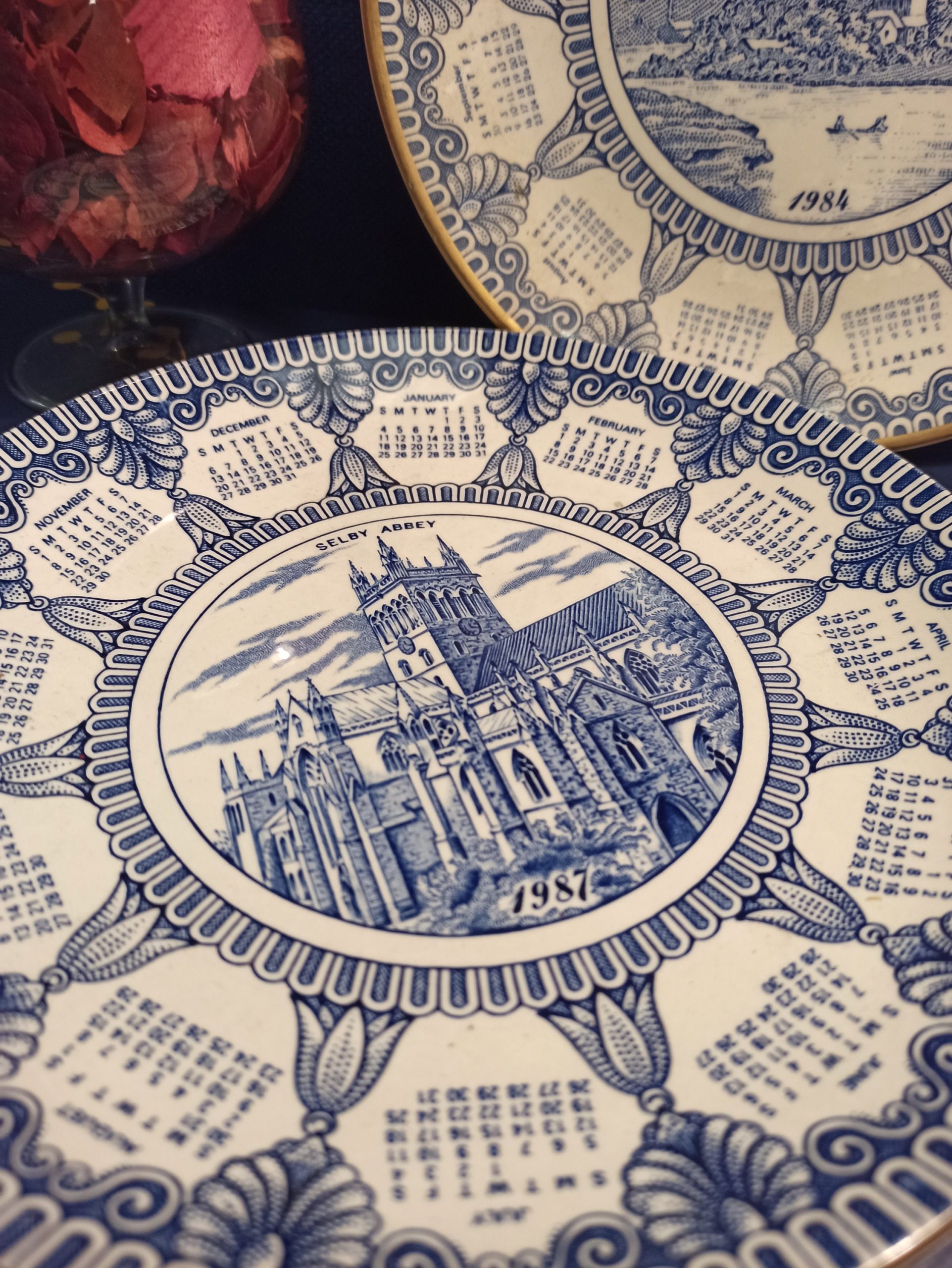 Ringtons Set of 4 Calendar Decorative Calendar Plates. 1984, 1985, 1986 and 1987. Very Good Condition. - Image 4