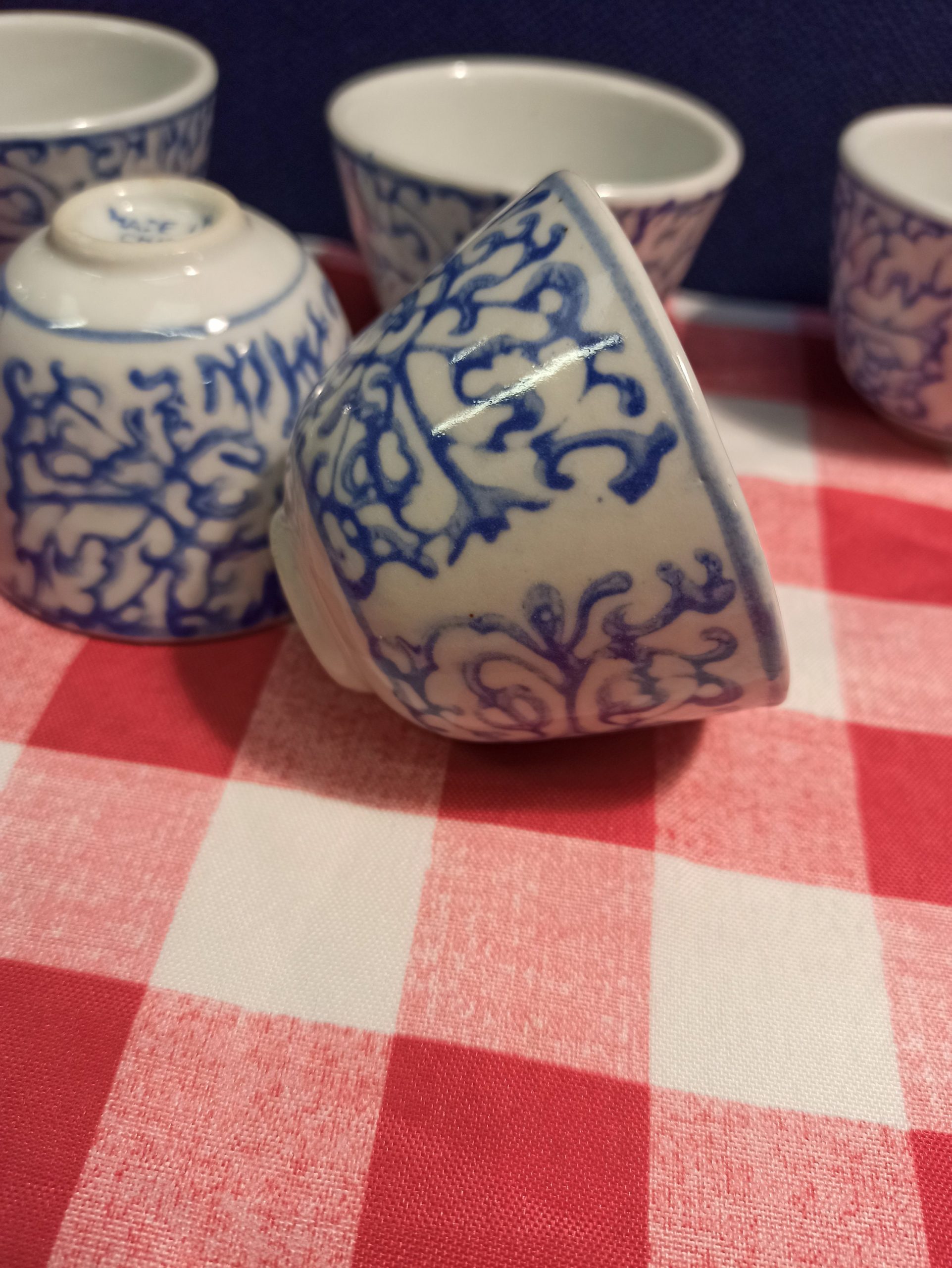 Set of 6 Chinese Tea Cups. Very Good Condition. - Image 8