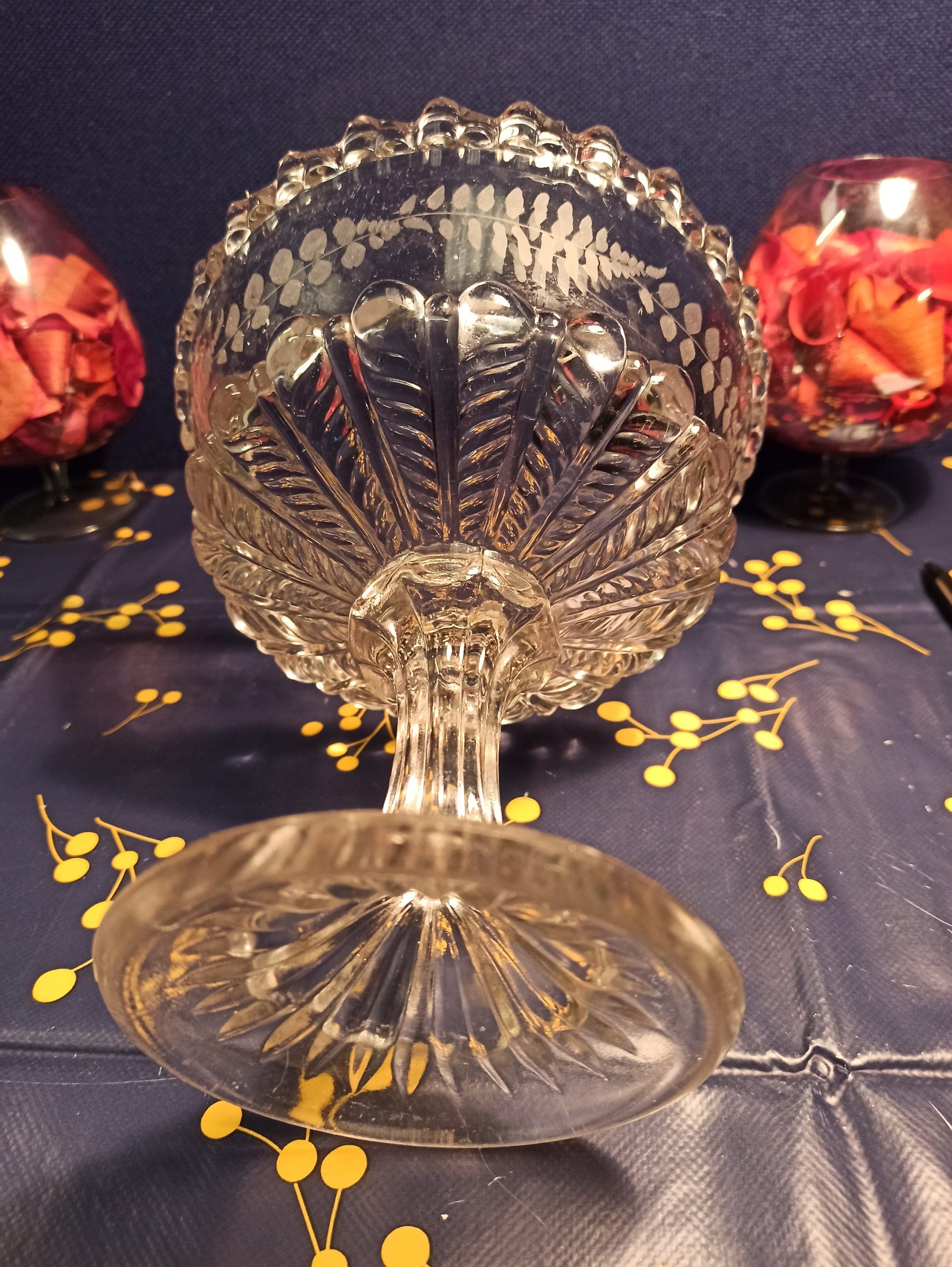 19th Century Pedestal Fruit Bowl. Very Good condition. - Image 7