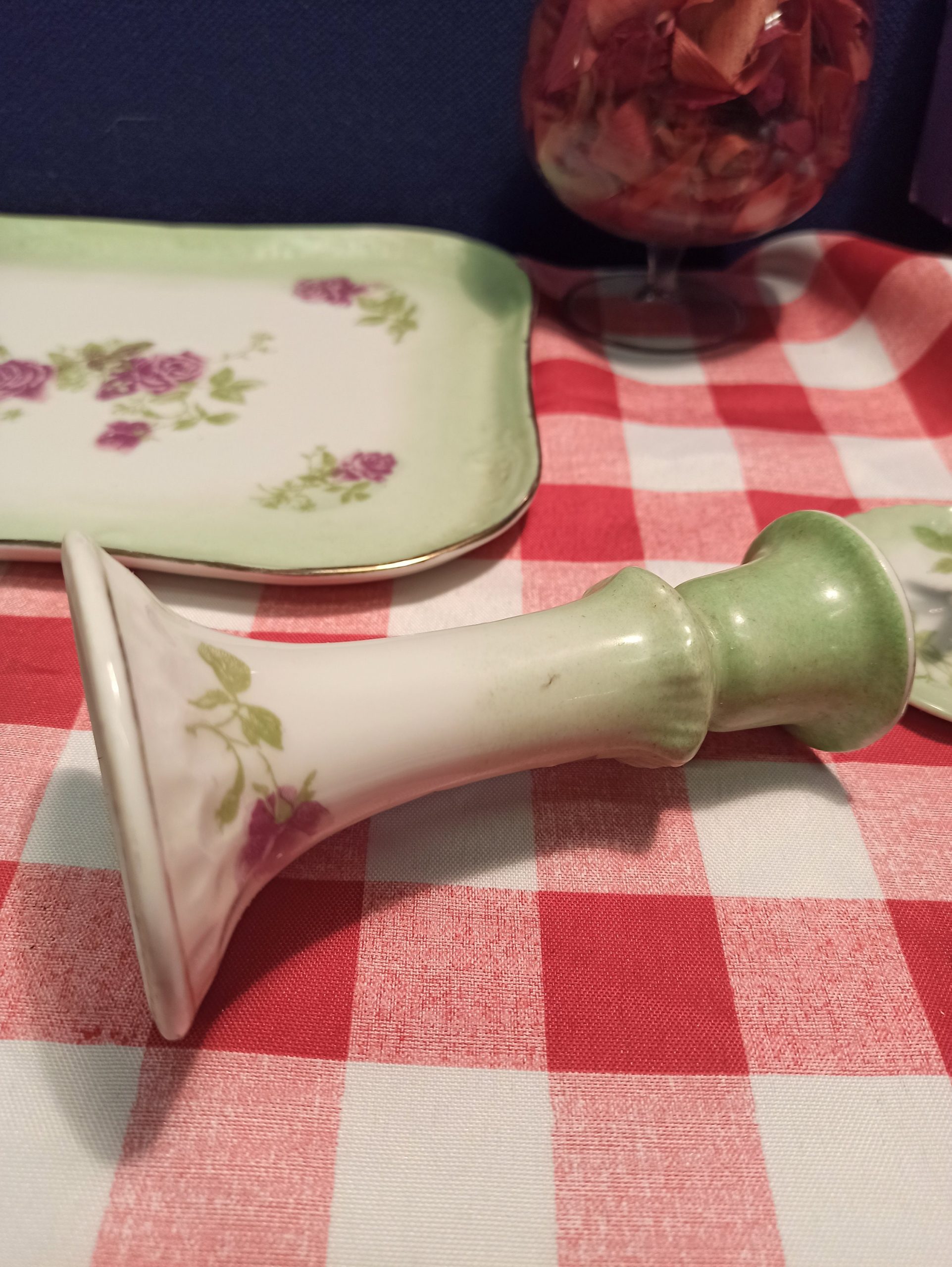 Decorative Dressing Table Vanity Set. Dressing Table Base, Two Candlesticks and Ring Tree. Very Good Condition. - Image 7