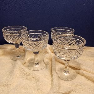 Set of 4 Vintage Glass Crystal Dessert Dishes. Good Condition.